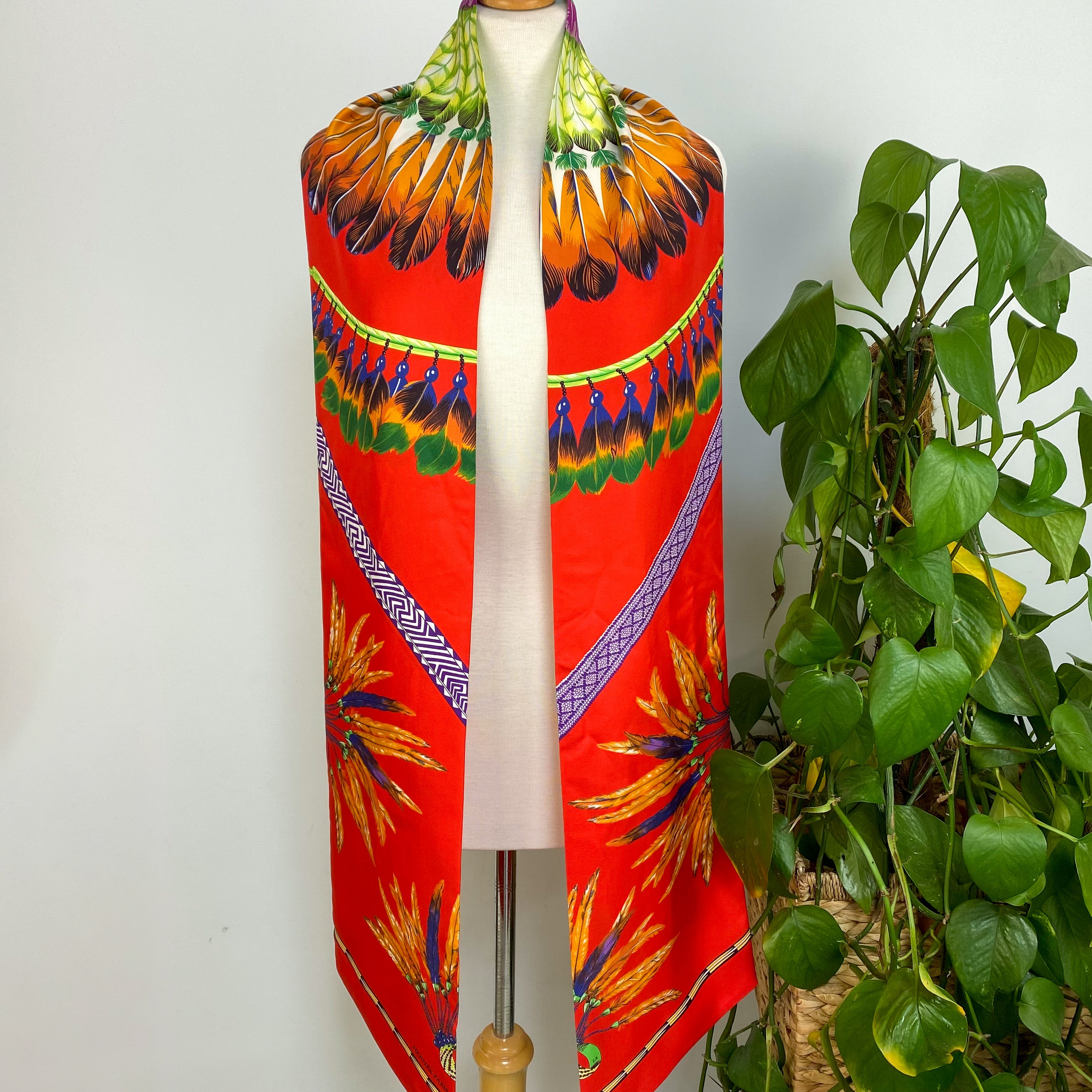 Boxed Hermès Maxi Twilly Brazil Silk Scarf