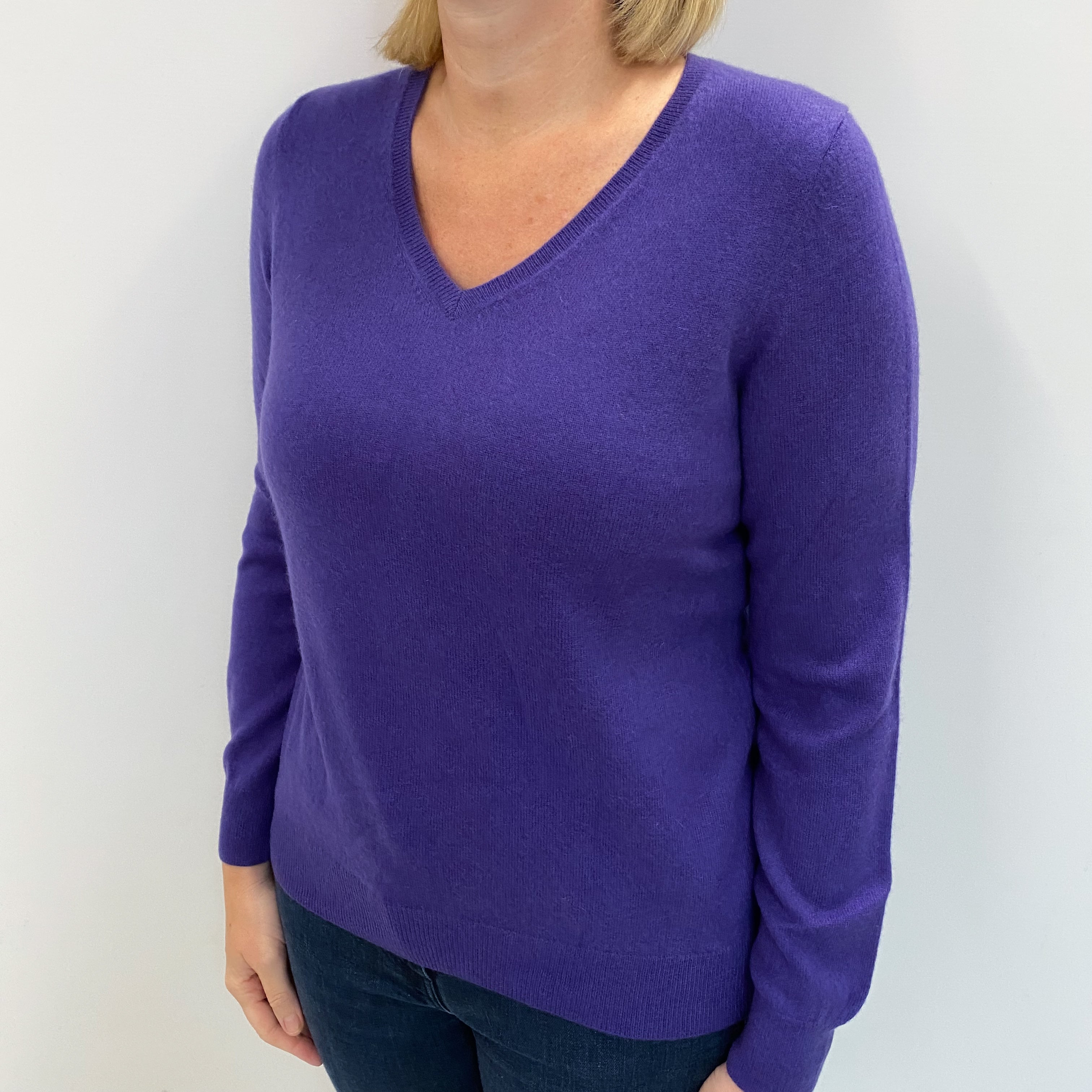 Pansy Purple Cashmere V Neck Jumper Large