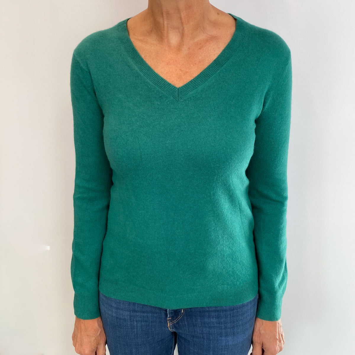 Shamrock Green Cashmere V Neck Jumper Medium