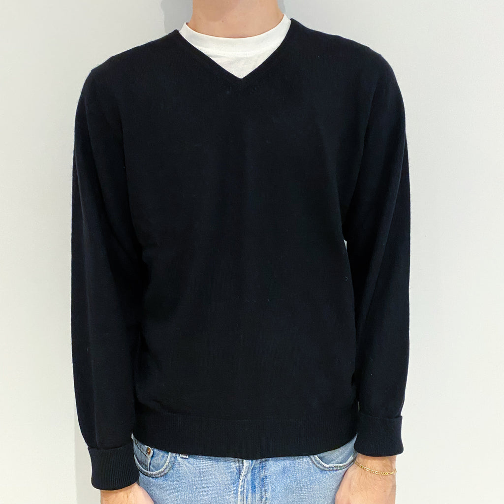 Men's Black Cashmere V-Neck Jumper Large