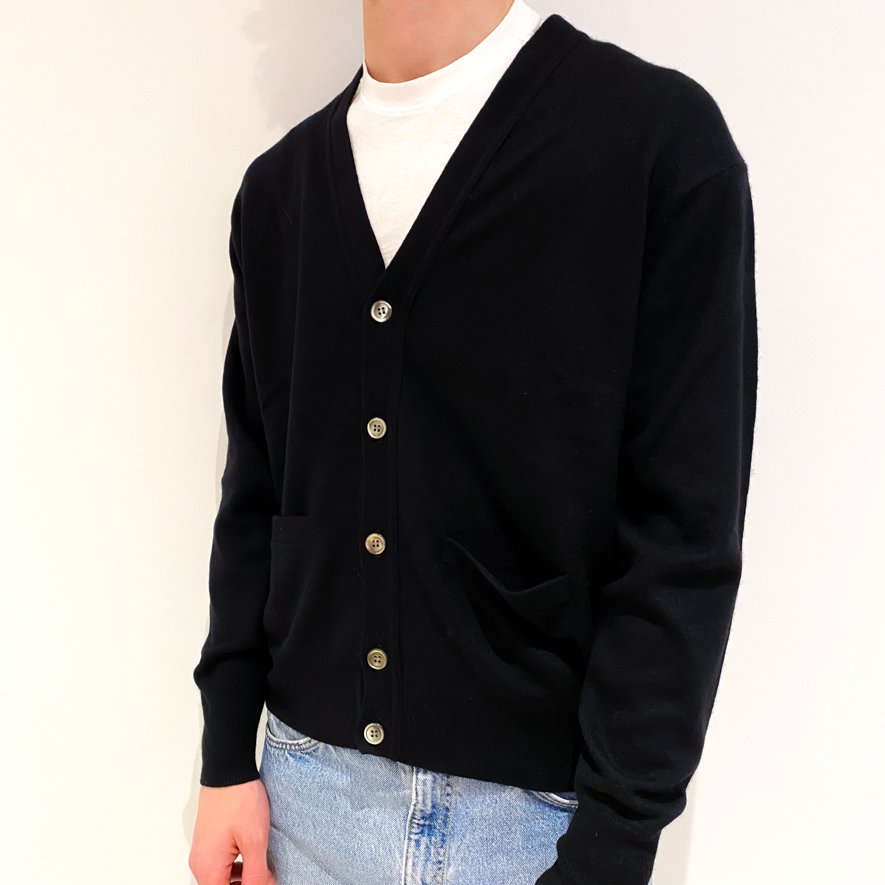 Men's Black Cashmere V-Neck Cardigan with Pockets Large
