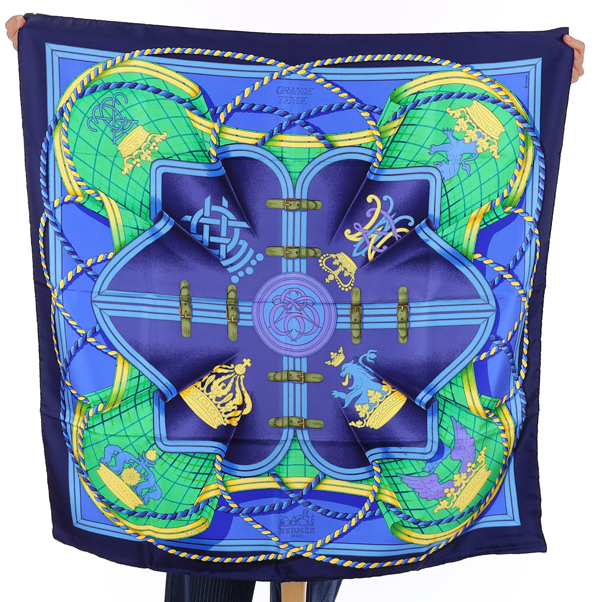 Hermès Grande Tenue Silk Scarf