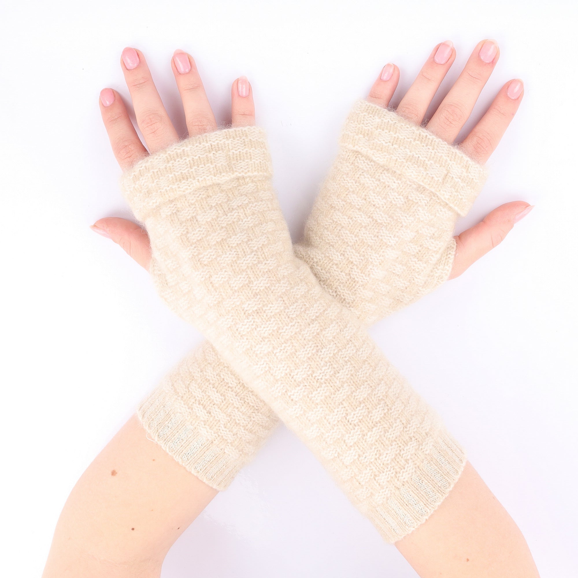 Oatmeal Basket Weave Textured Fingerless Gloves