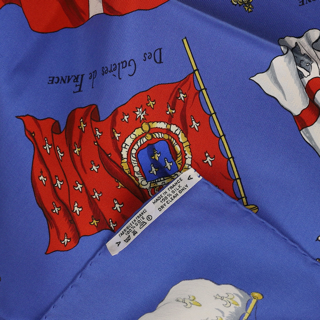 Brand New Boxed Hermès Pavois Silk Scarf
