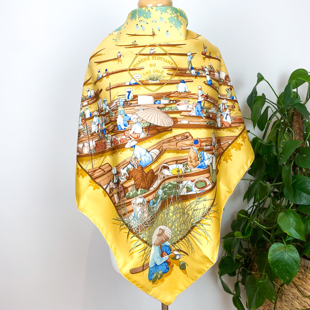 Immaculate Boxed Hermes Marche Flottant du Lac Designer Silk Scarf