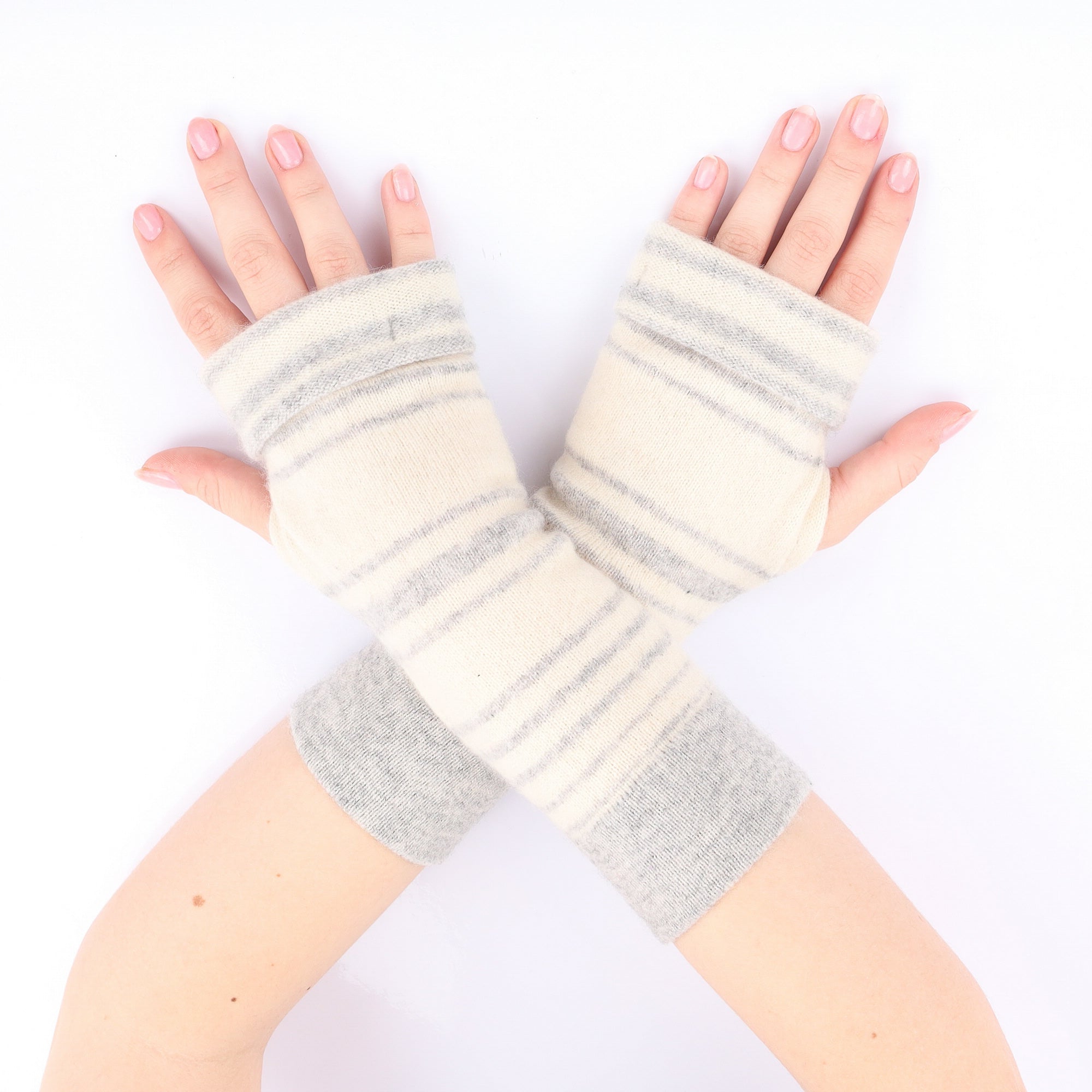 Cream & Grey Fingerless Gloves