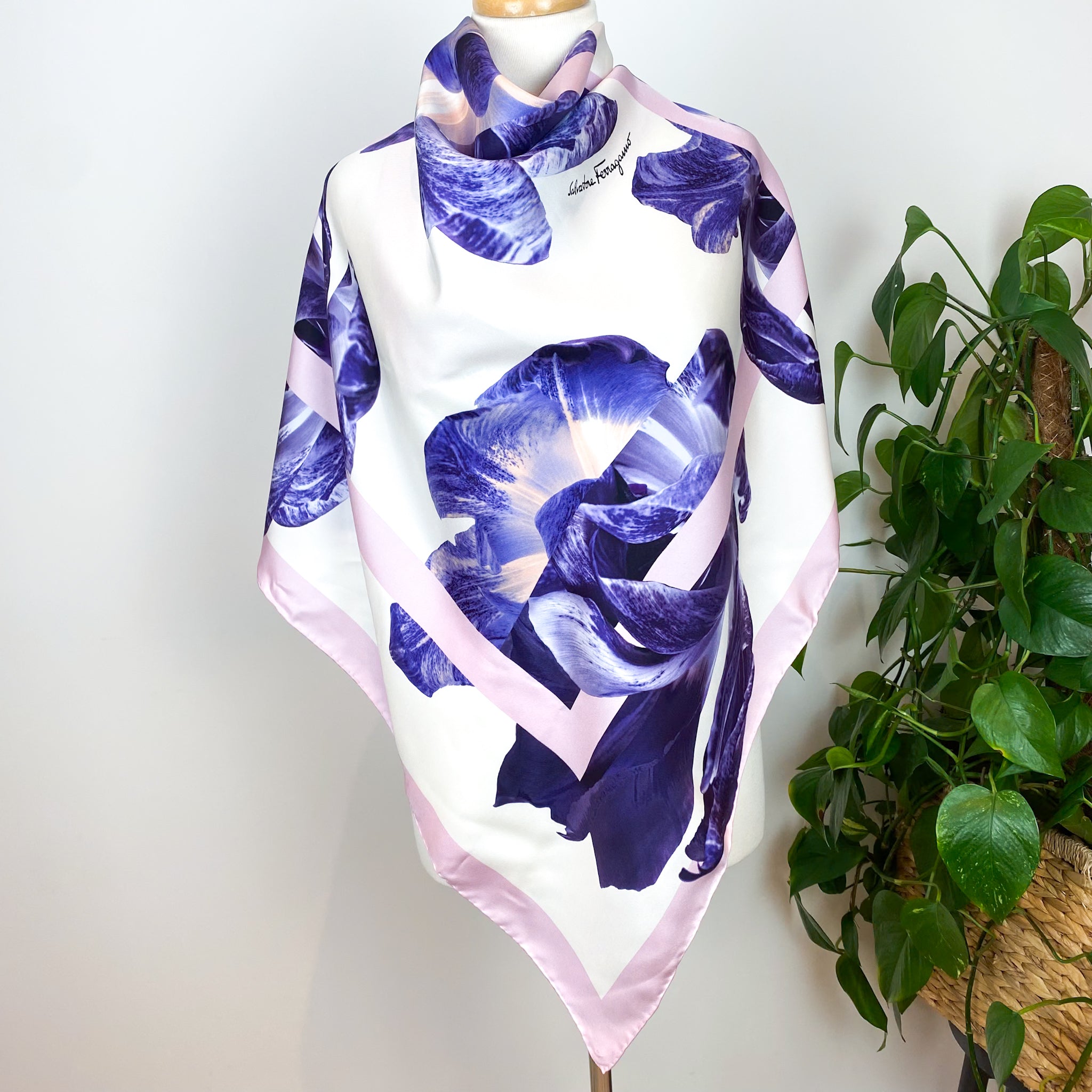 Brand New Boxed Salvatore Ferragamo Designer Silk Scarf