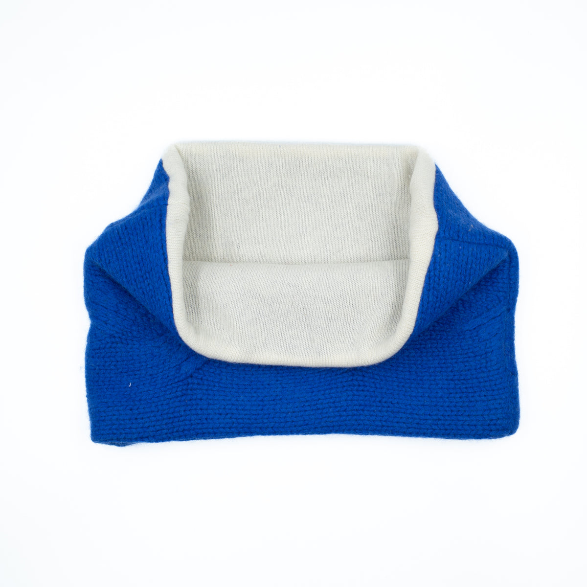 Chunky Tanzanite Blue and Cream Neck Warmer
