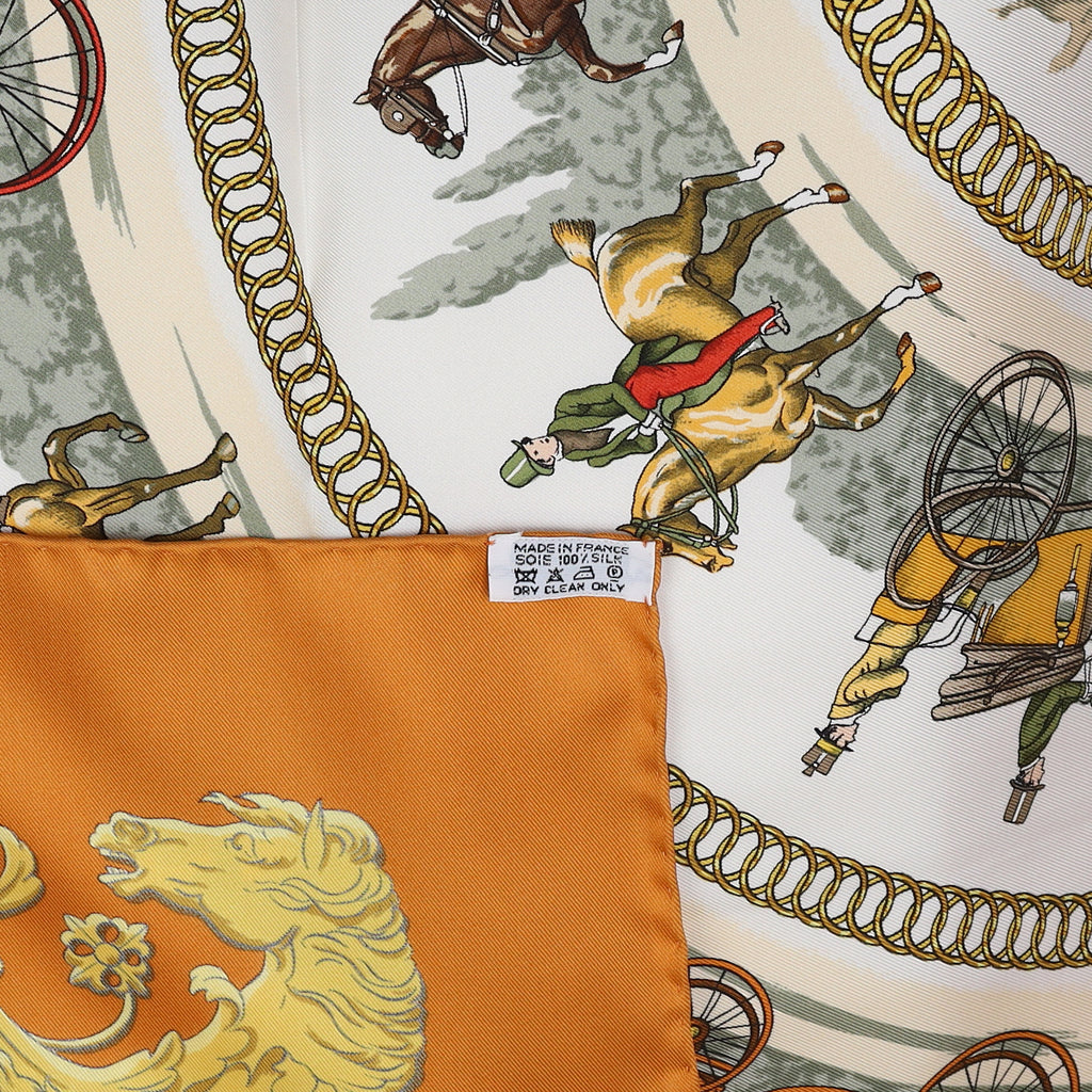 Boxed Hermès La Promenade de Longchamps Silk Scarf