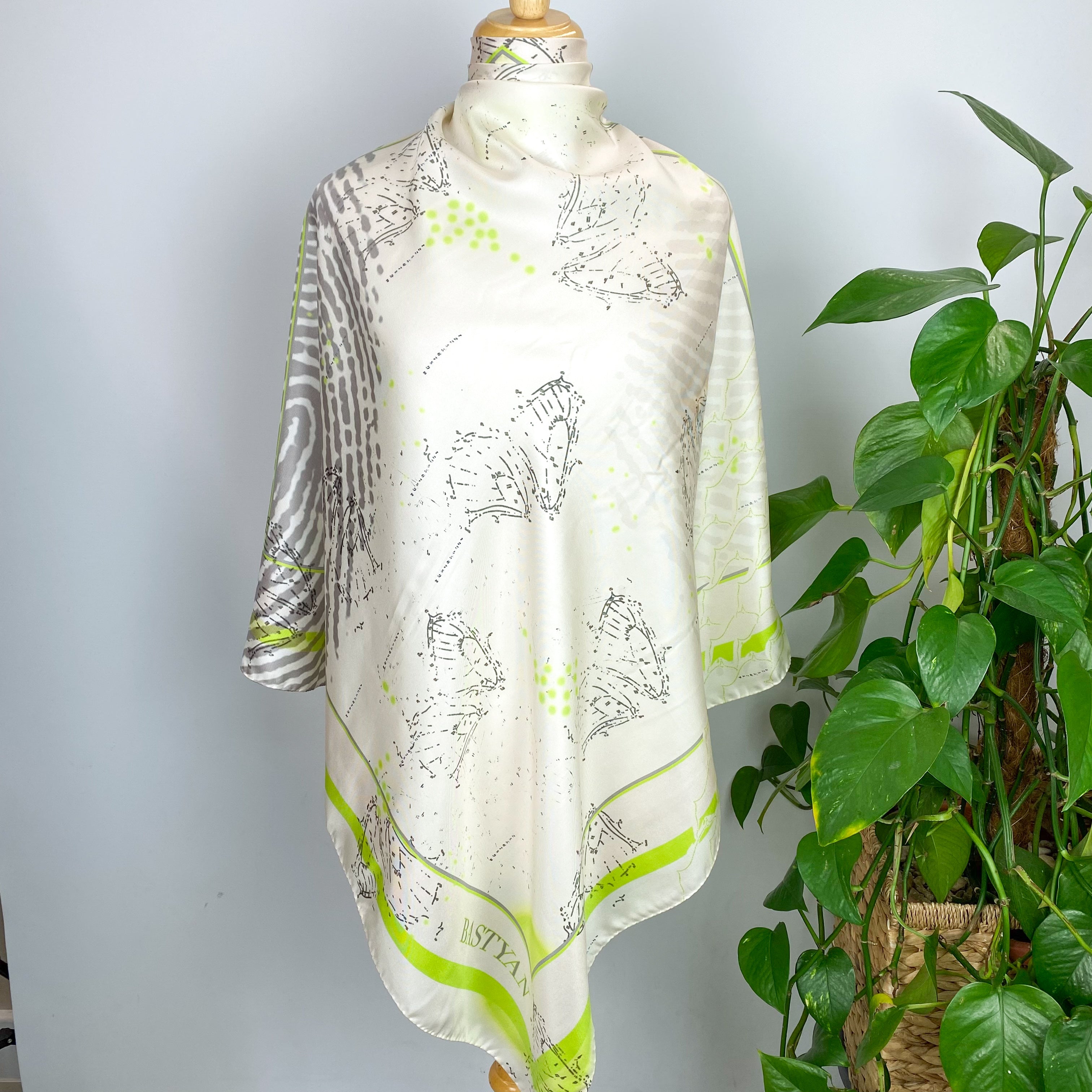 Immaculate Bastyan Silk Scarf