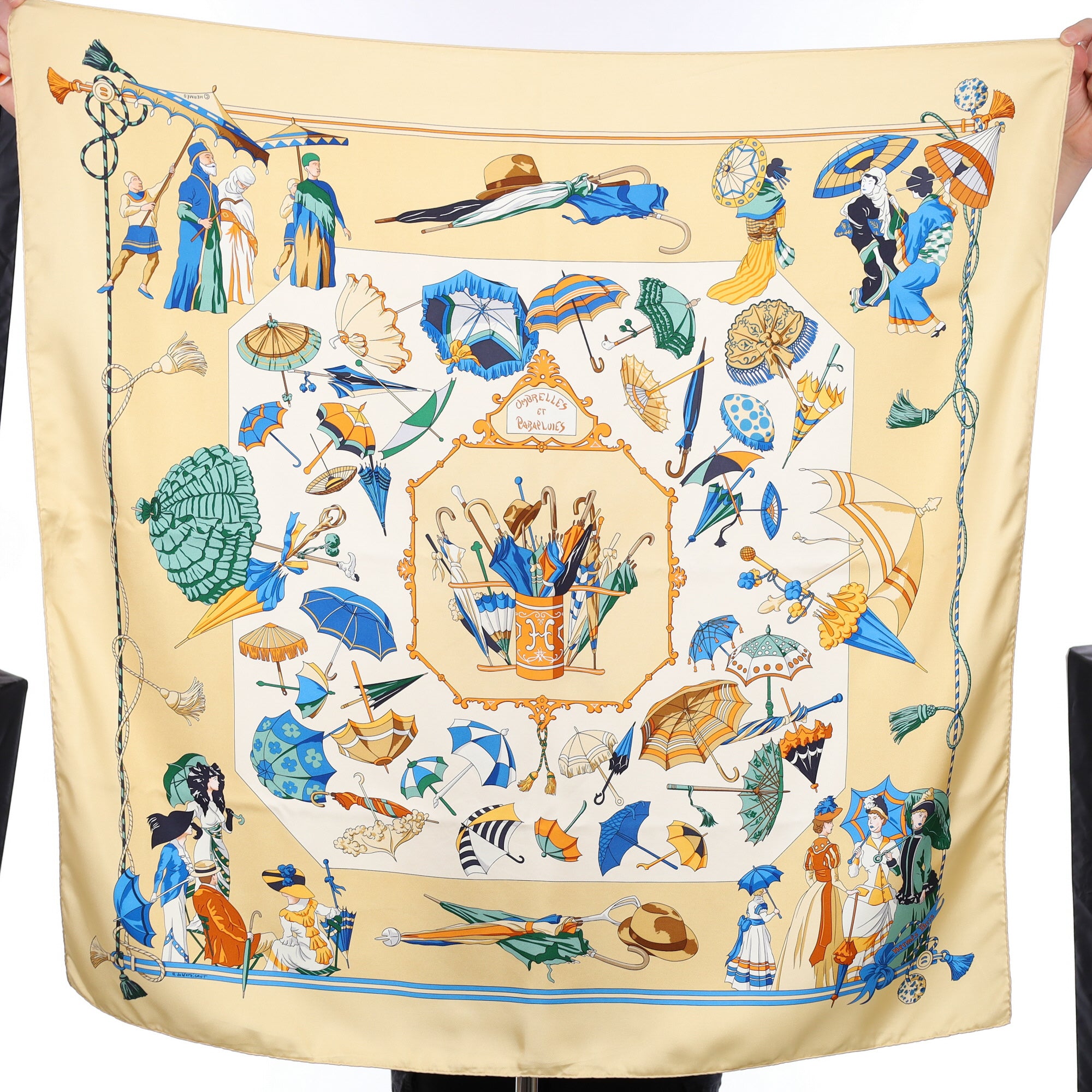 Boxed Hermès Ombrelles et Parapluies Silk Scarf Rare
