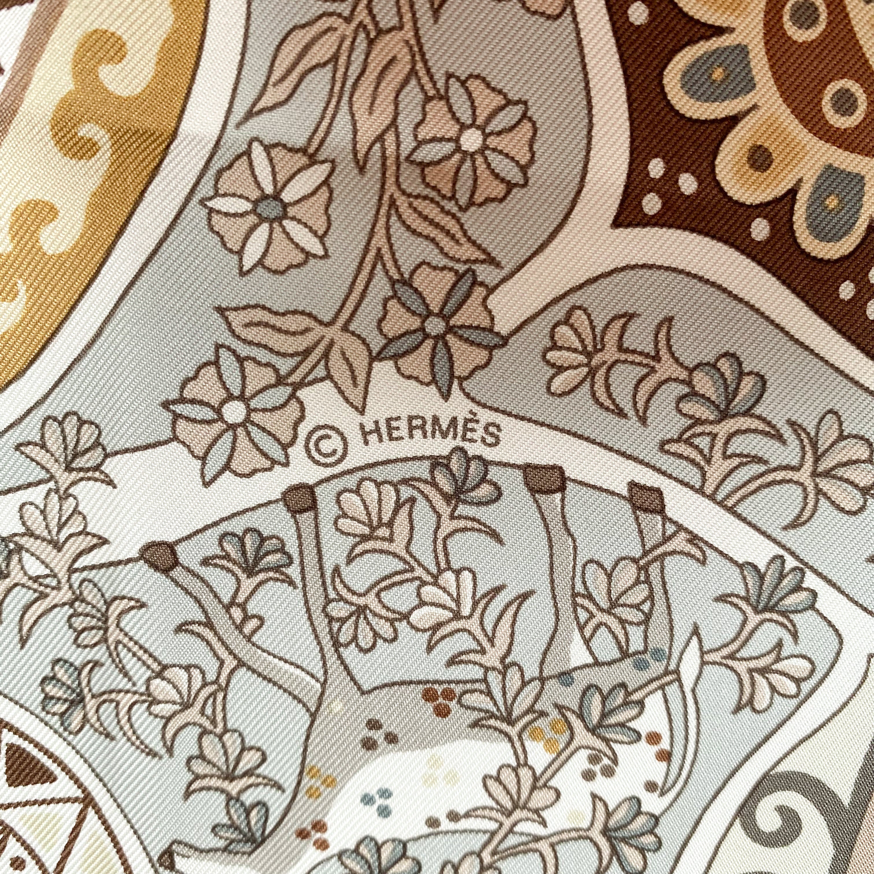 New Boxed Hermès L’Arbre de Vie Silk Scarf