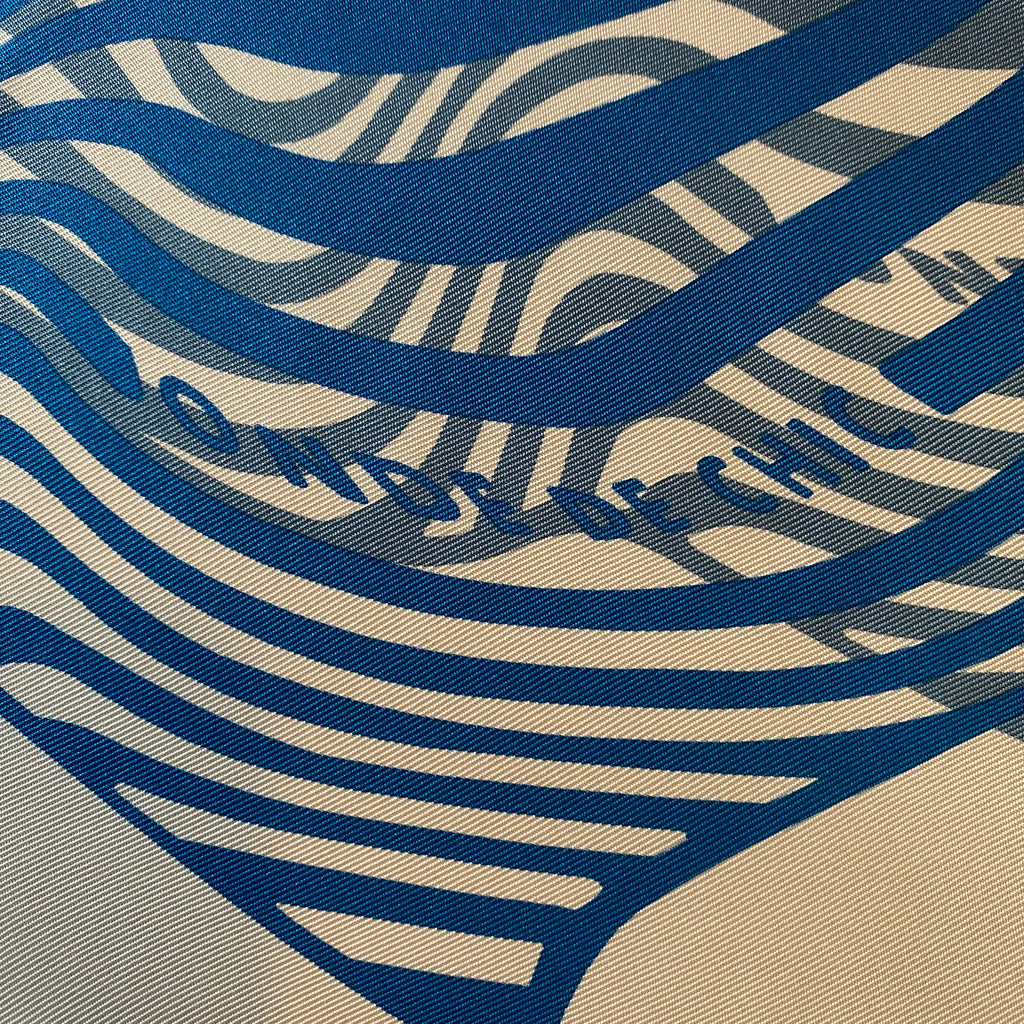 Hermès Onde de Chic Silk Scarf Quite Rare