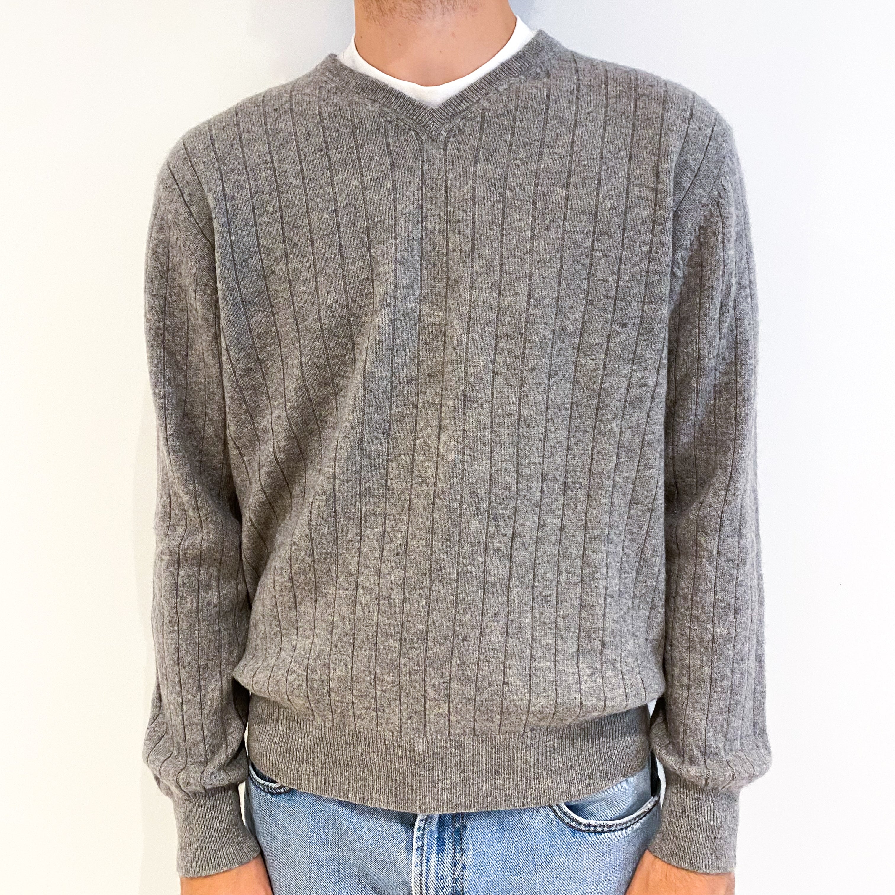 Men's Ash Grey Rib Cashmere V-Neck Jumper Large