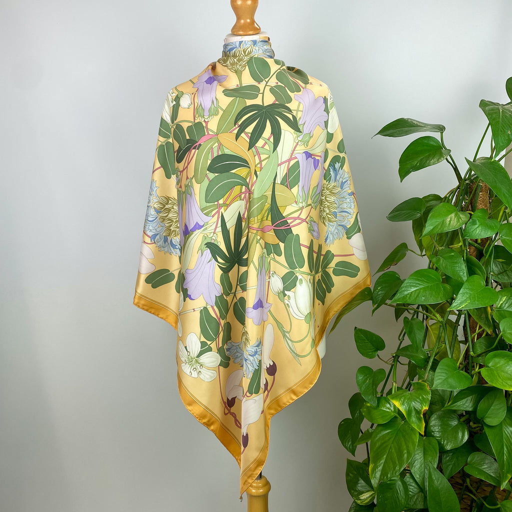 Hermès Flora Greaca 1983 Silk Scarf