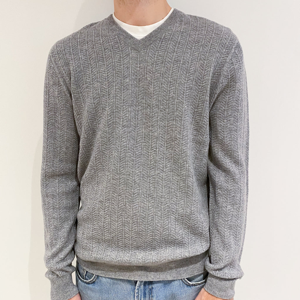 Men’s Brand New Scottish Smoke Grey Textured V-Neck Jumper Large
