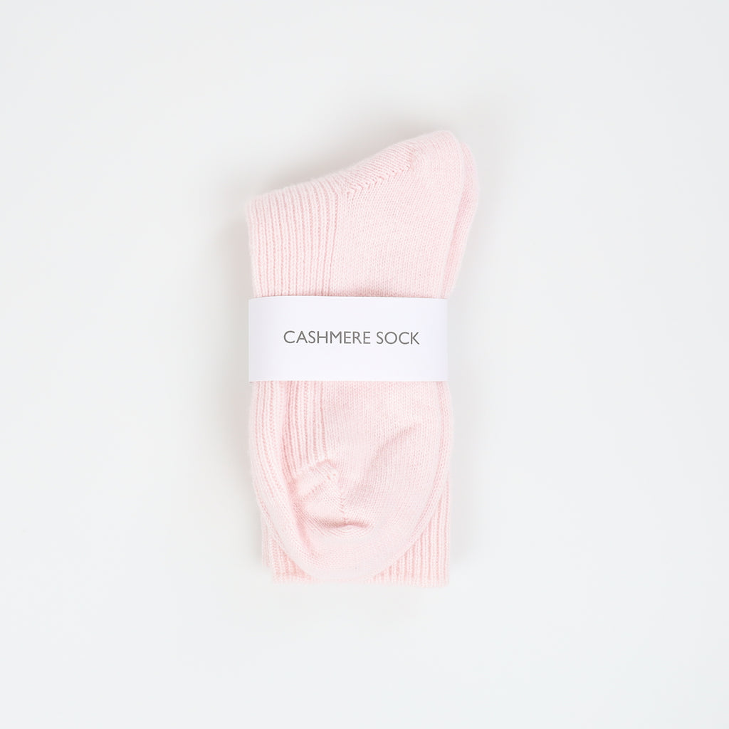 Brand New Scottish Powder Pink Ladies Cashmere Bed Socks