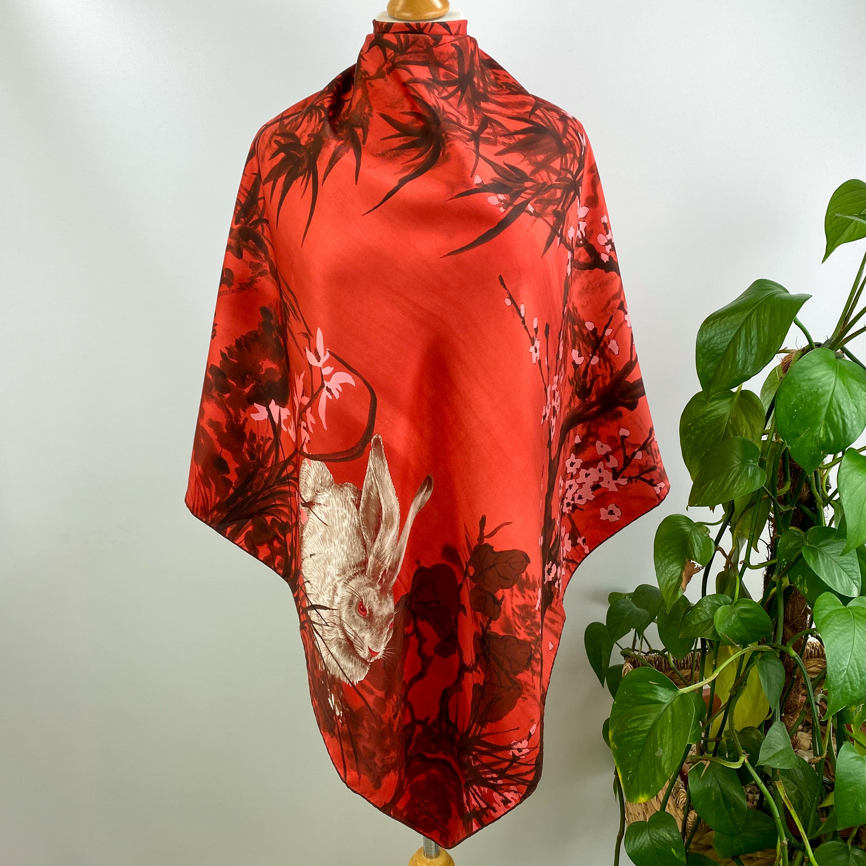 Immaculate Salvatore Ferragamo Rabbit Silk Scarf