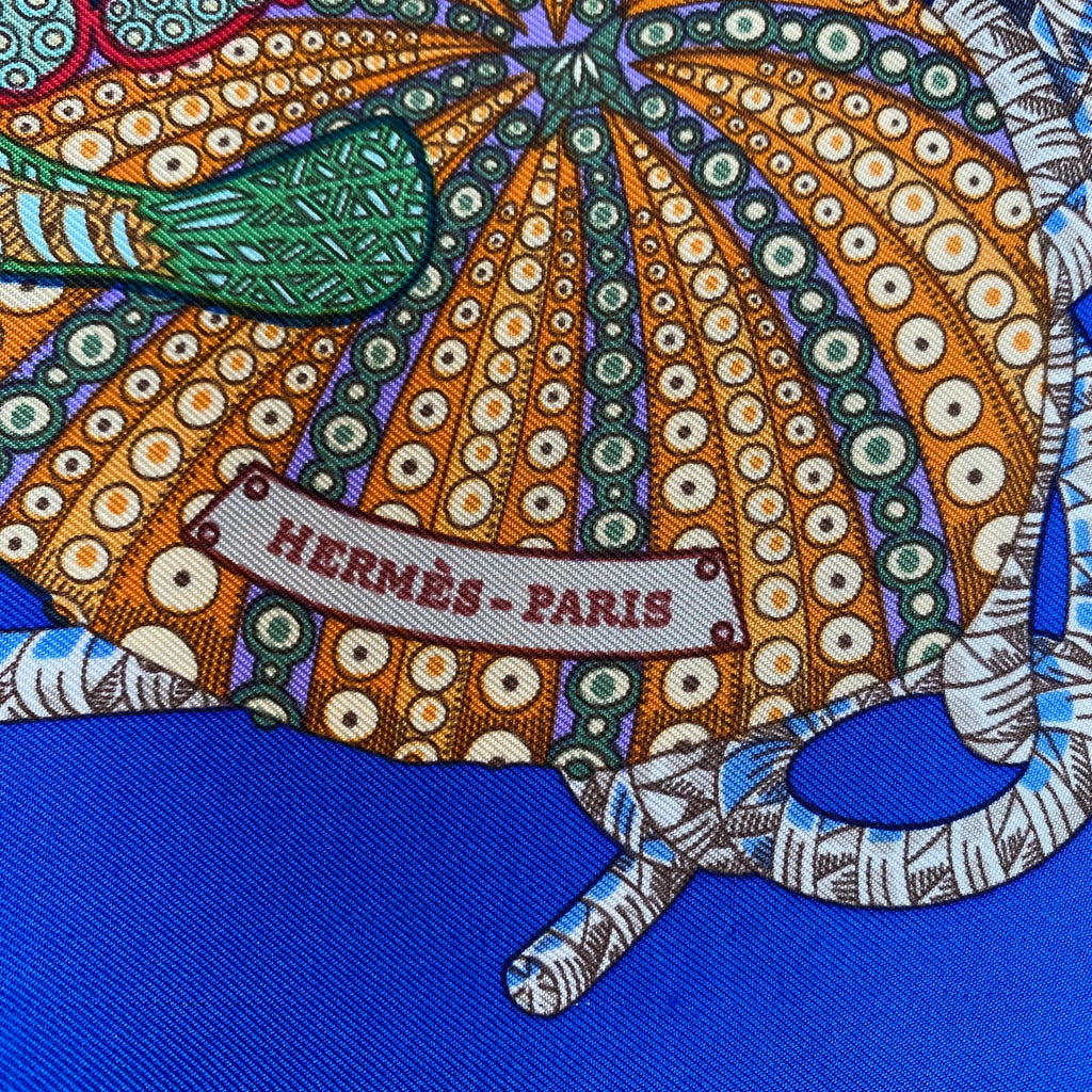 Hermès Grands Fonds Silk Scarf