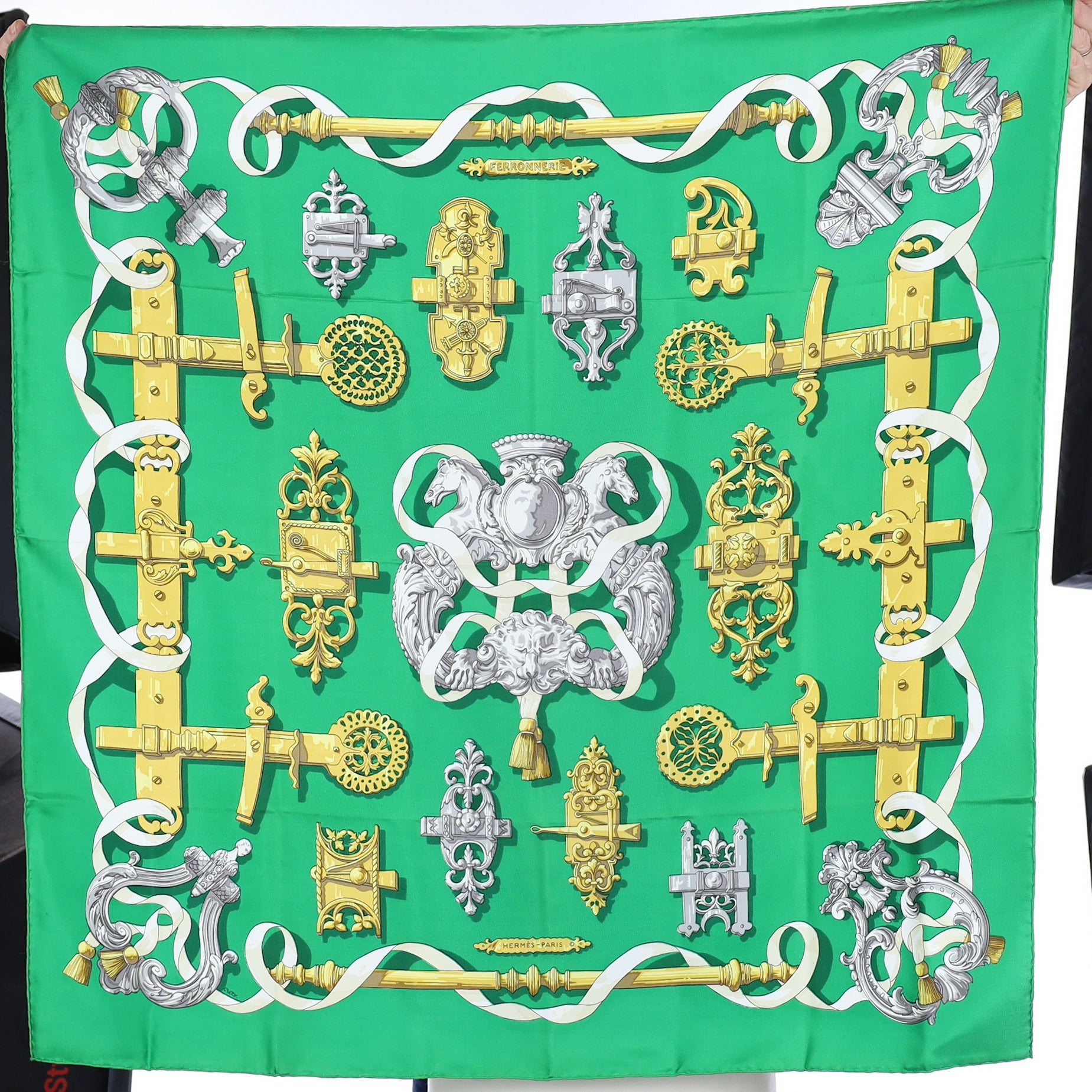 Immaculate Hermès Ferronnerie Silk Scarf