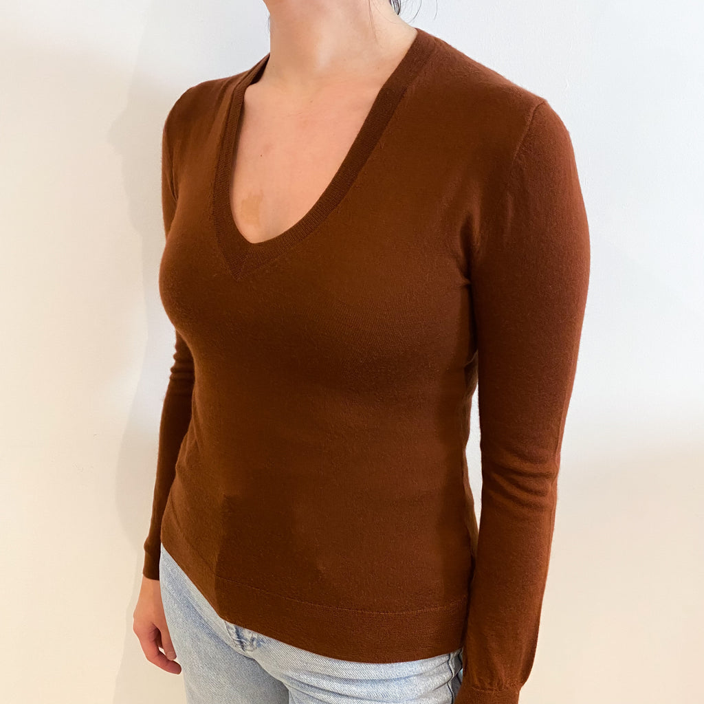 Fine Knit Chestnut Brown Cashmere V-Neck Jumper Small