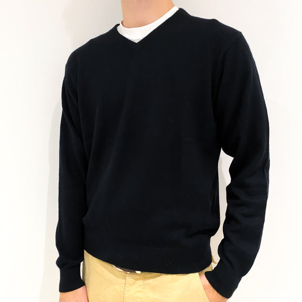 Men's Black Cashmere V-Neck Jumper Large