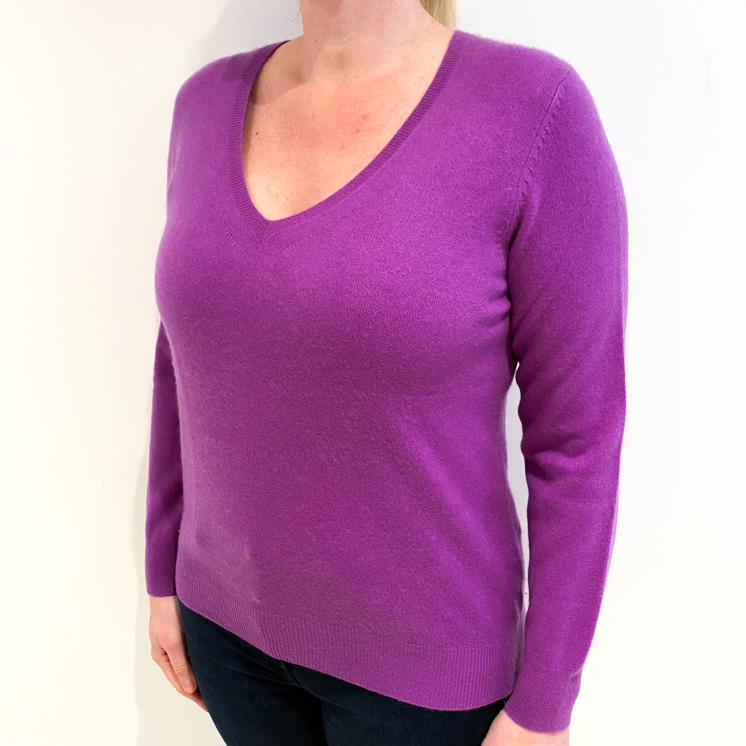 Loganberry Purple Cashmere V Neck Jumper Large
