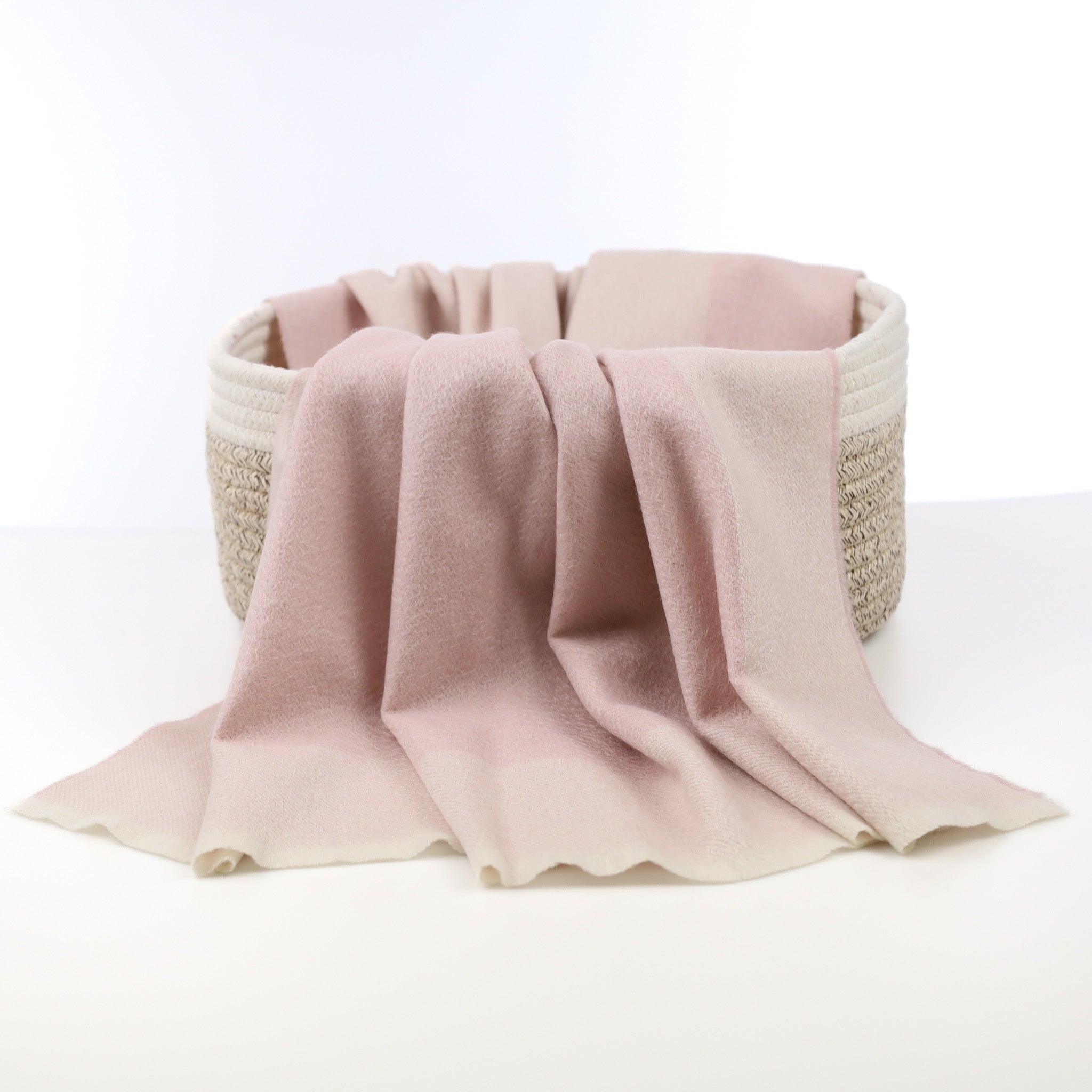 Brand New Scottish Alex Begg Baby Pink Cashmere Woven Baby Blanket