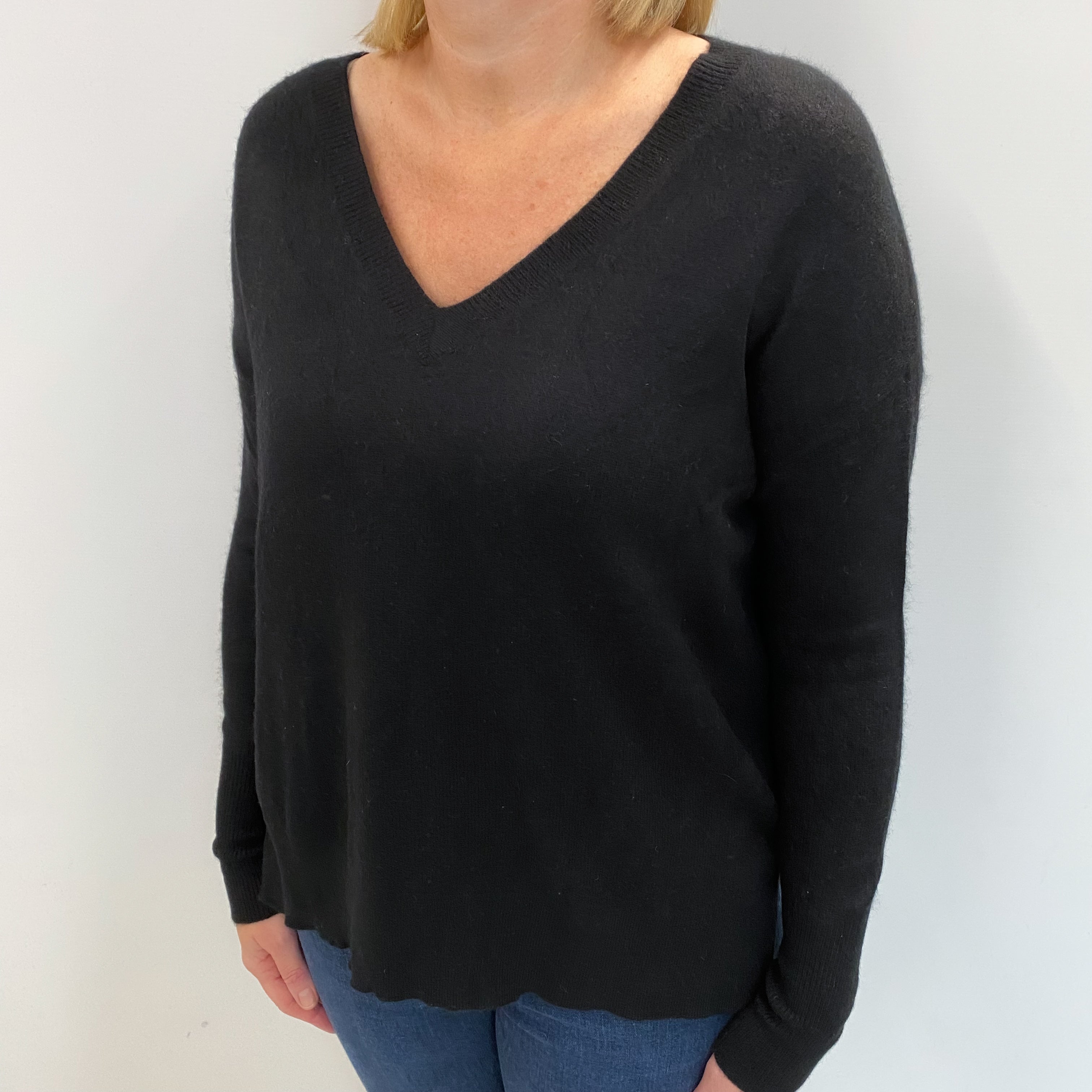 Black Cashmere V Neck Jumper Large
