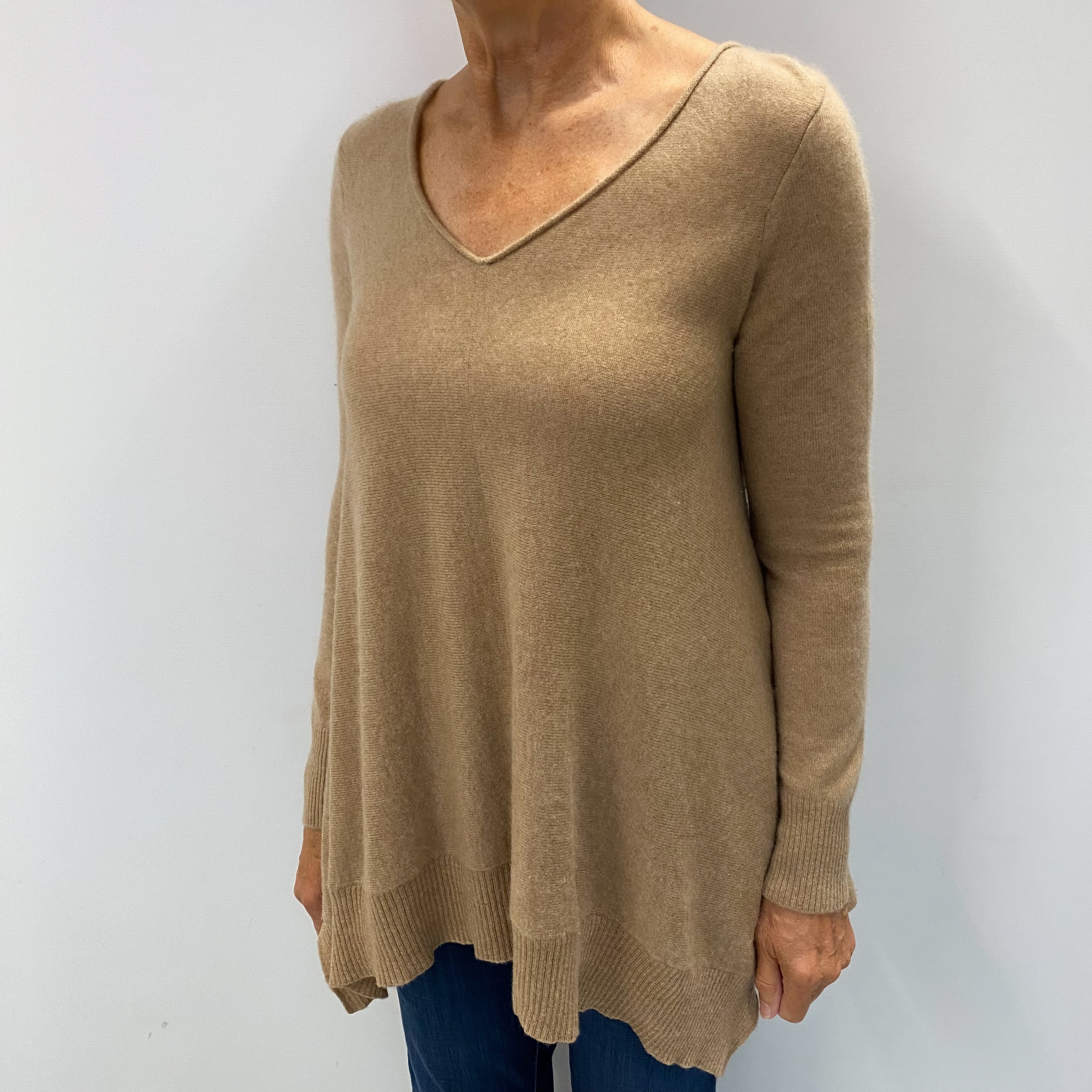 Fudge Brown Cashmere V Neck Jumper Medium