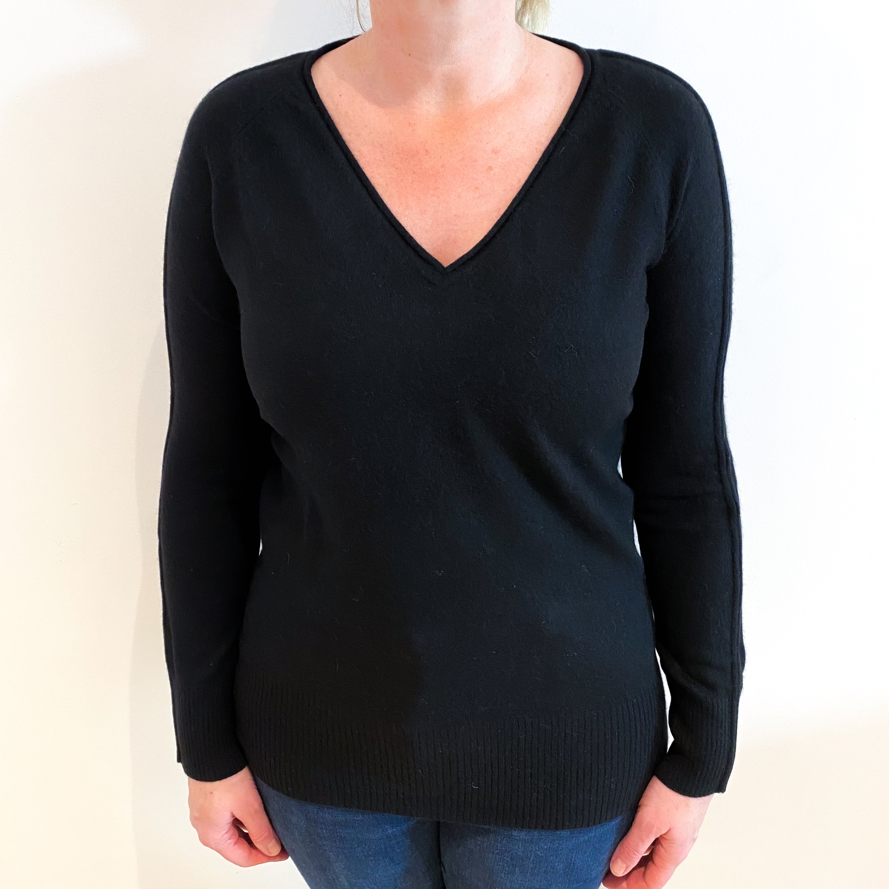 Black Cashmere V Neck Jumper Large