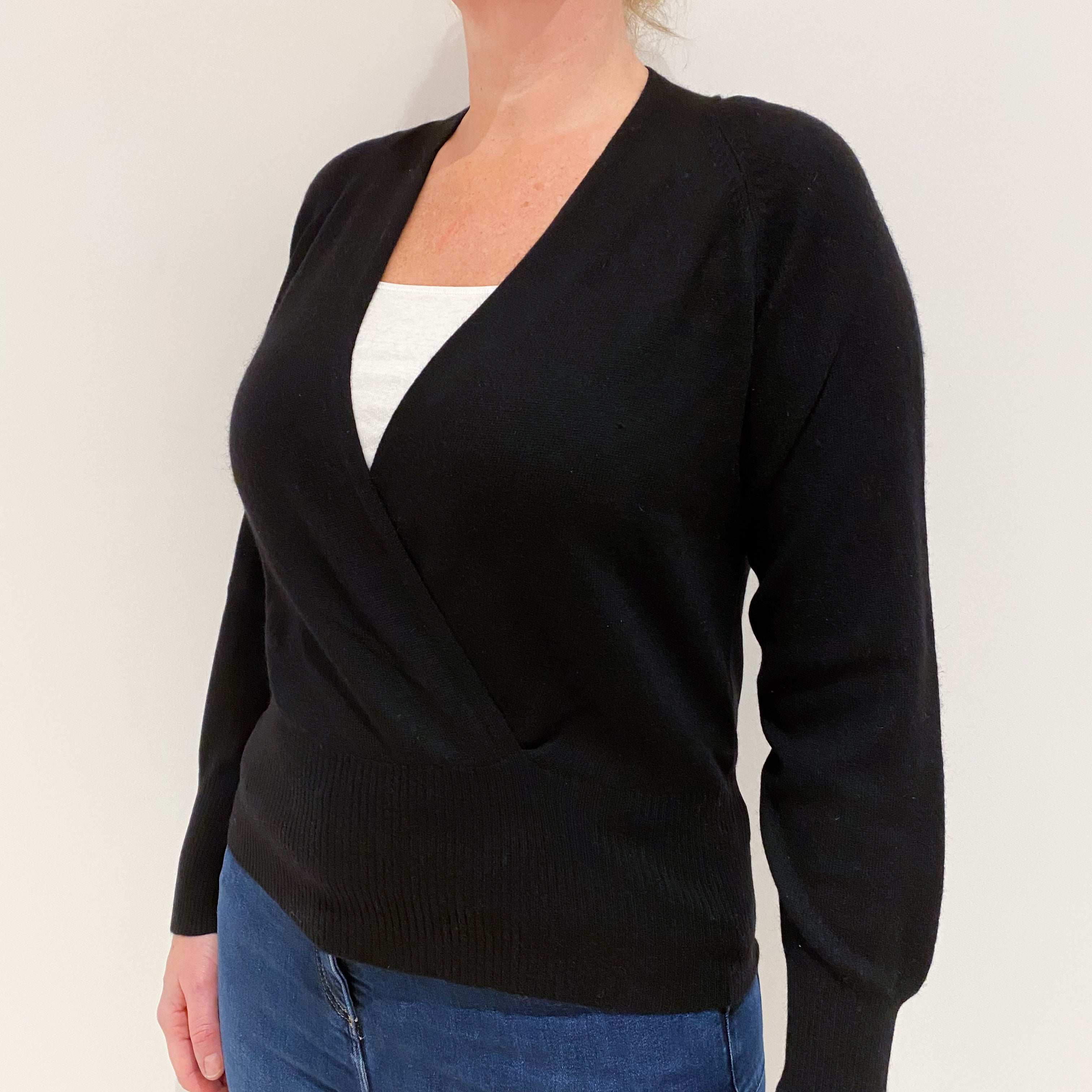 Black Cashmere V-Neck Jumper Large