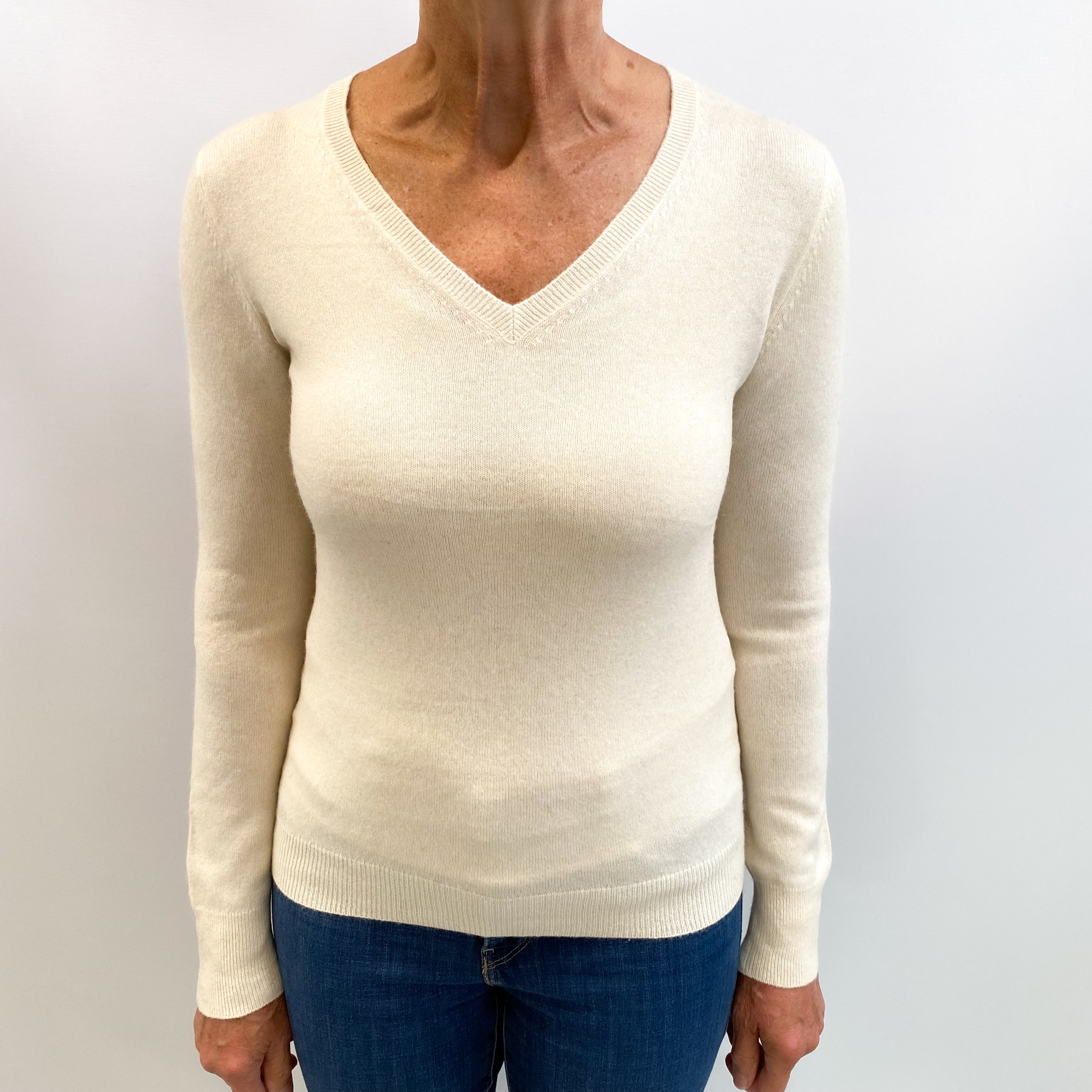 Vanilla Cream Cashmere V Neck Jumper Medium