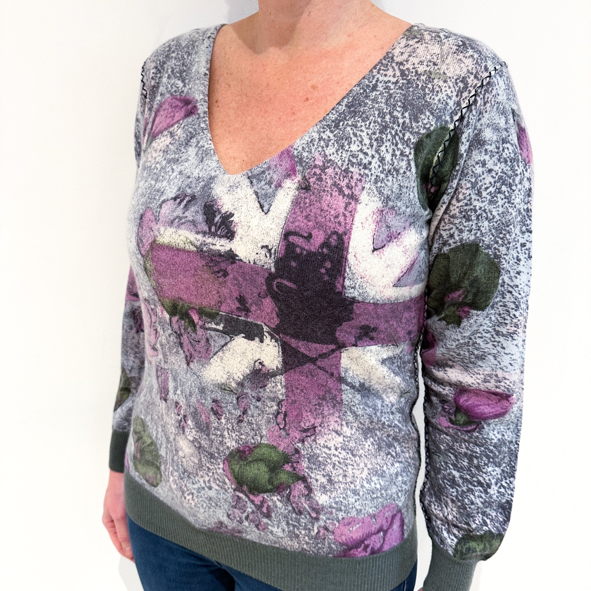 Grey and Loganberry Abstract V-Neck Jumper Large