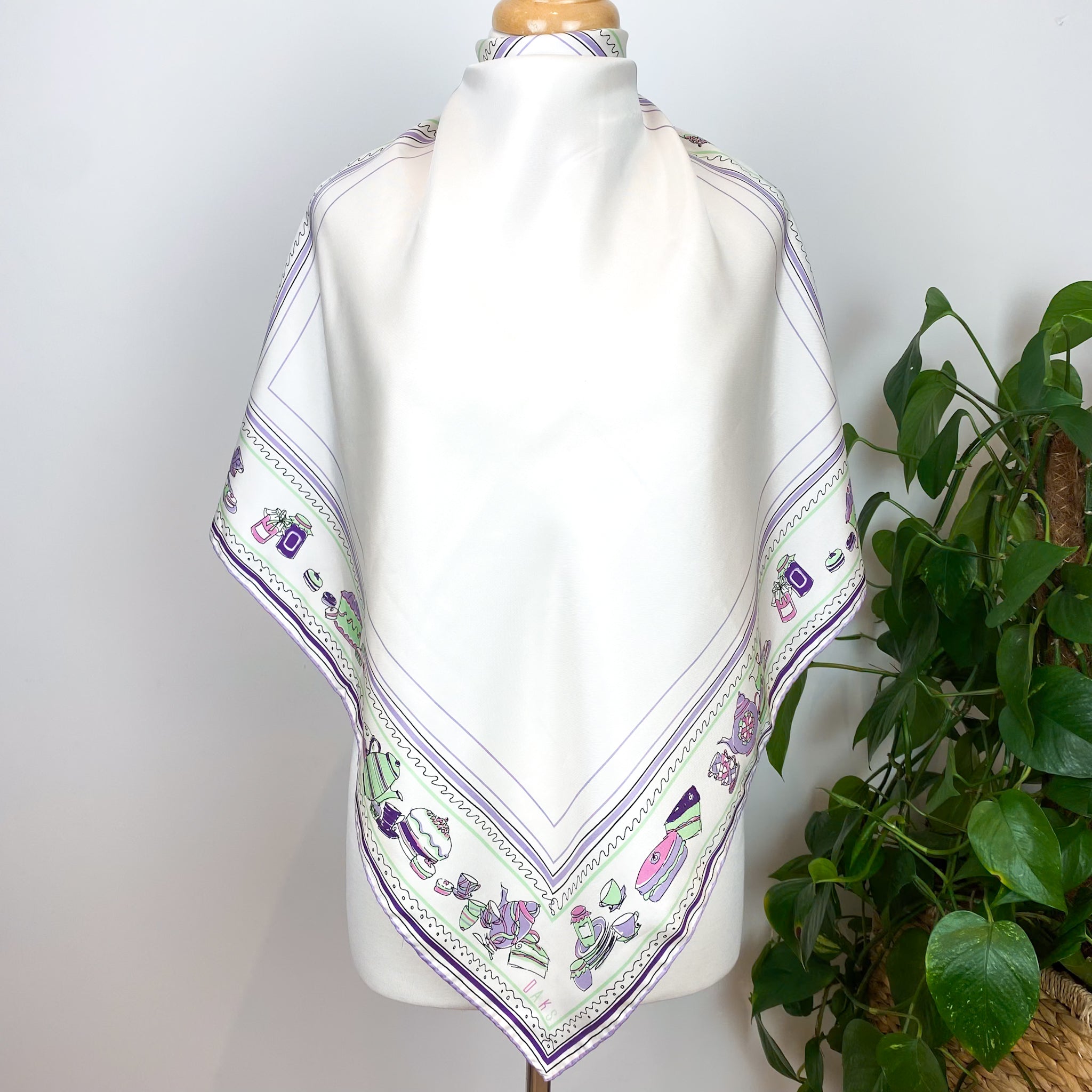 Daks Teatime Design Silk Scarf
