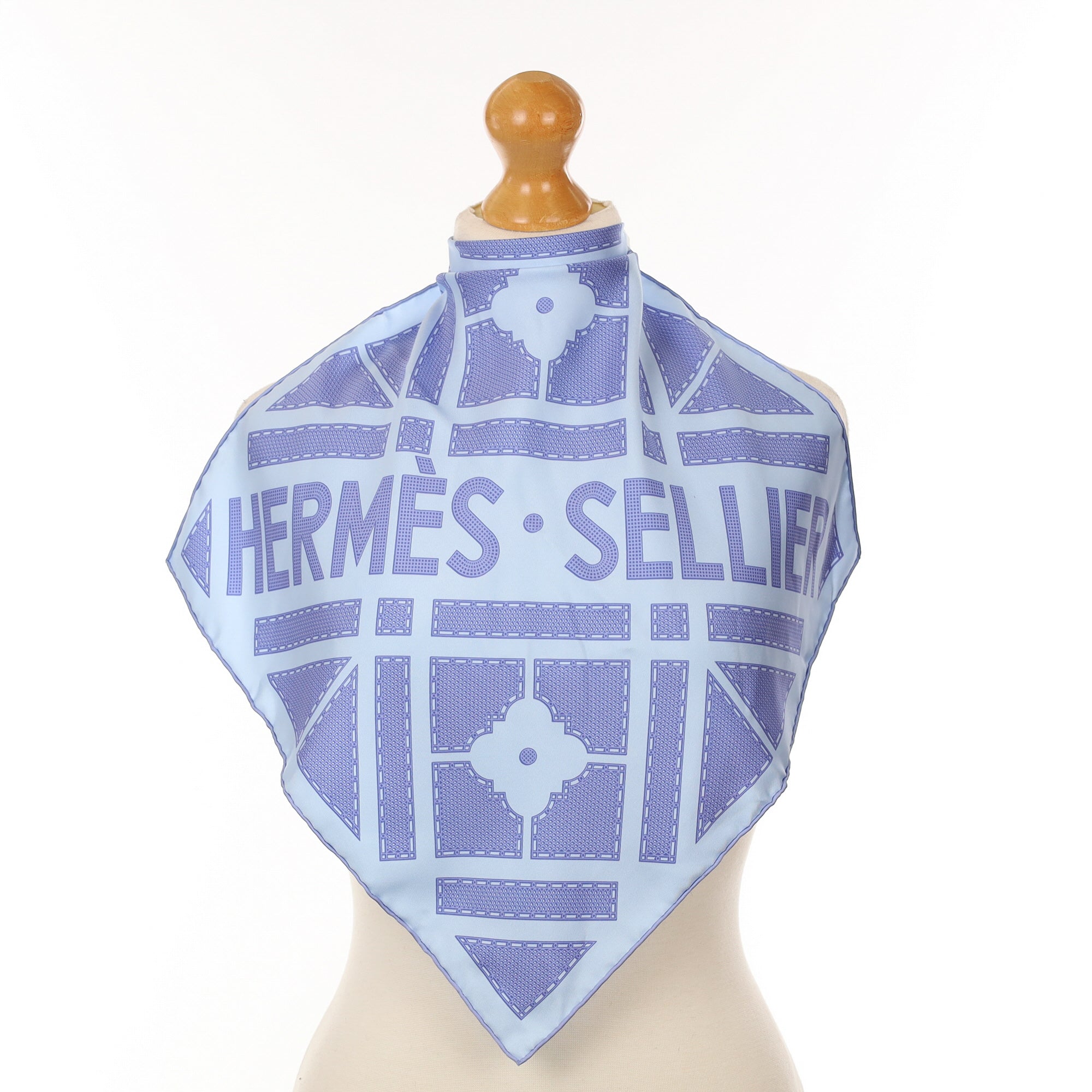 Pristine Hermès 45 Sellier Silk Scarf