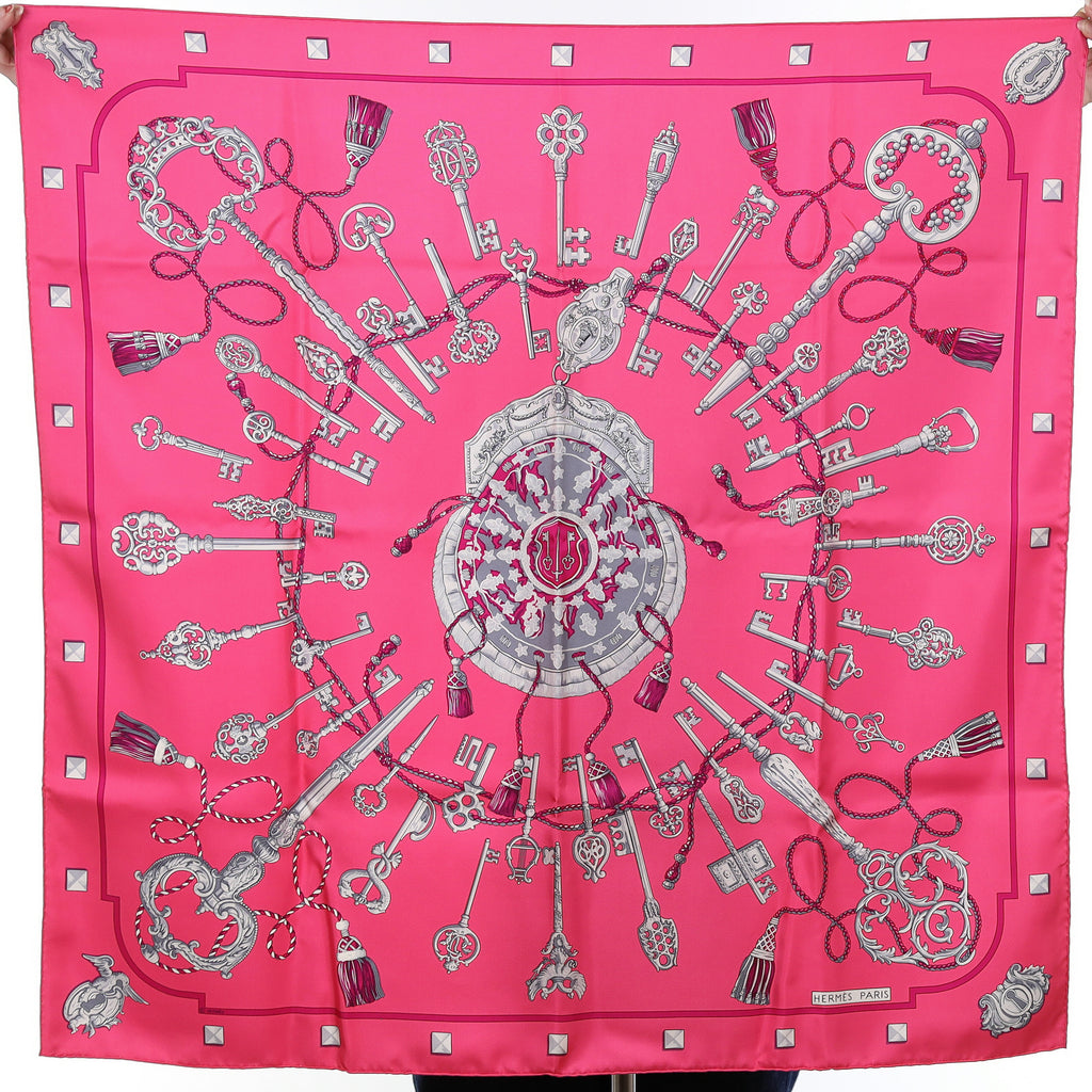 Pristine Boxed Hermès Les Clés Silk Scarf