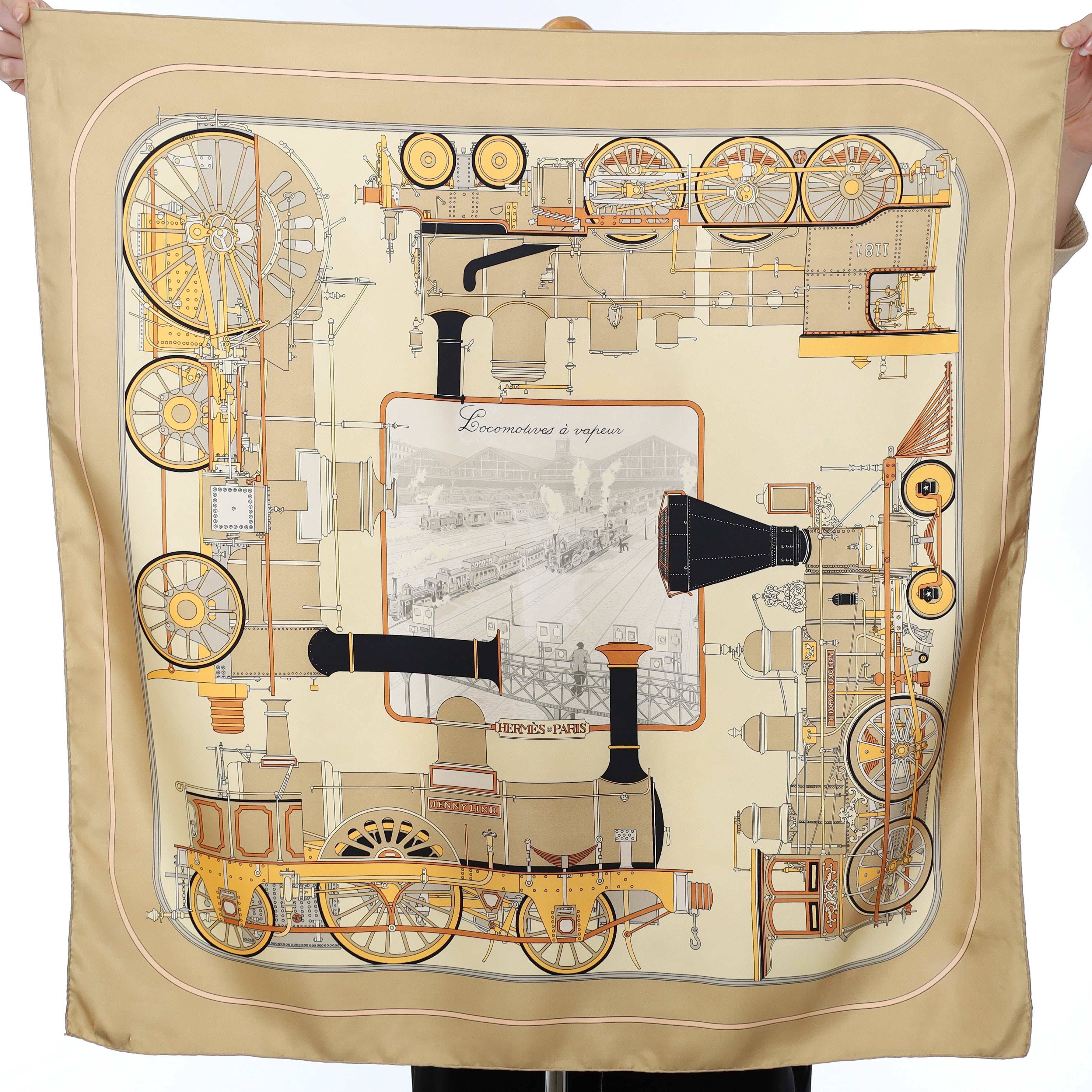 Hermès Locomotives À Vapeur Silk Scarf Rare