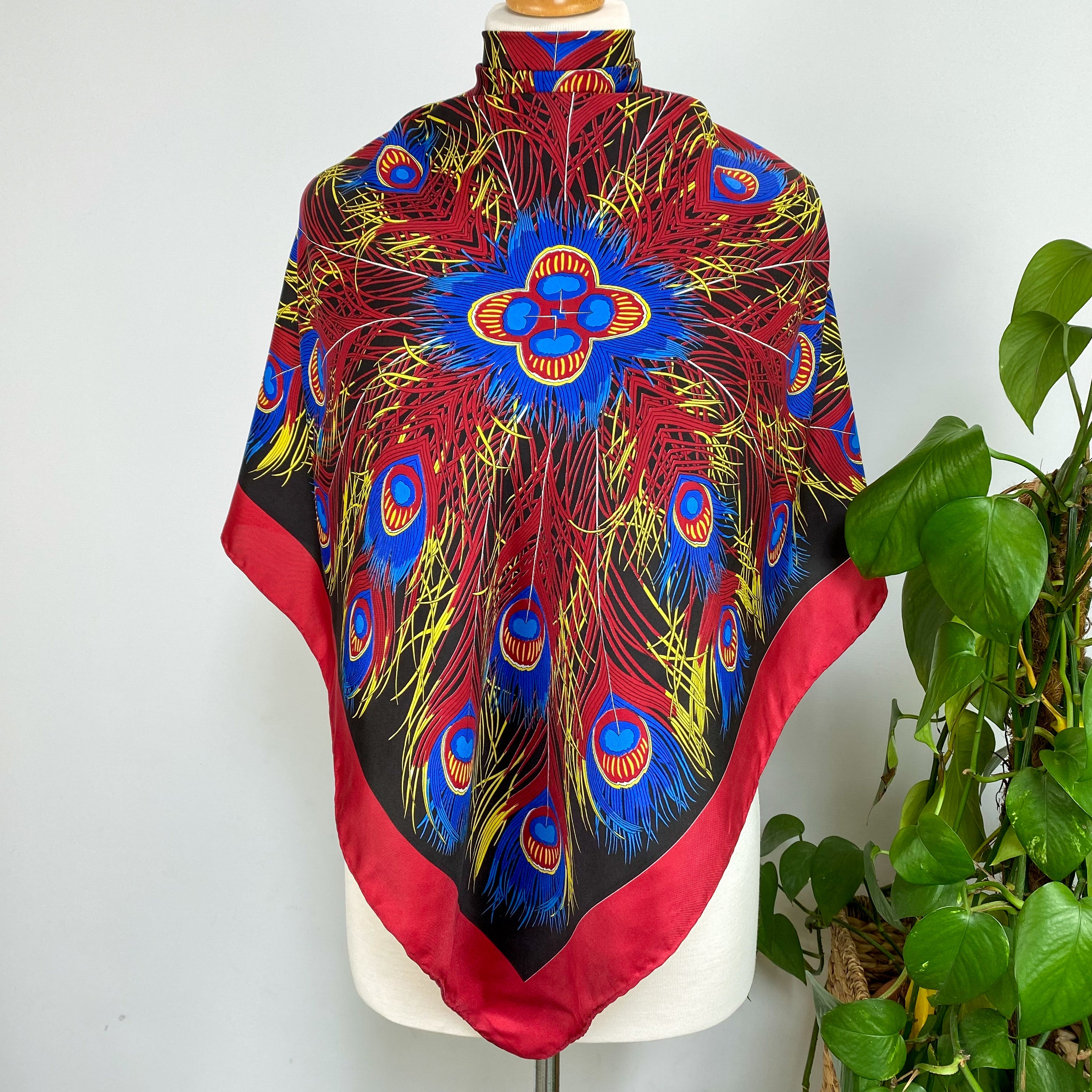 Beckford Feather Design Silk Scarf