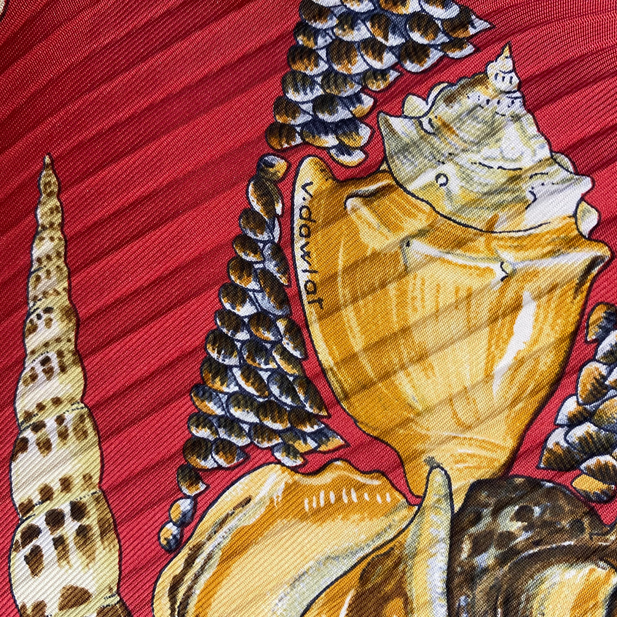 Brand New Boxed Hermès Rocaille Silk Plisse Scarf