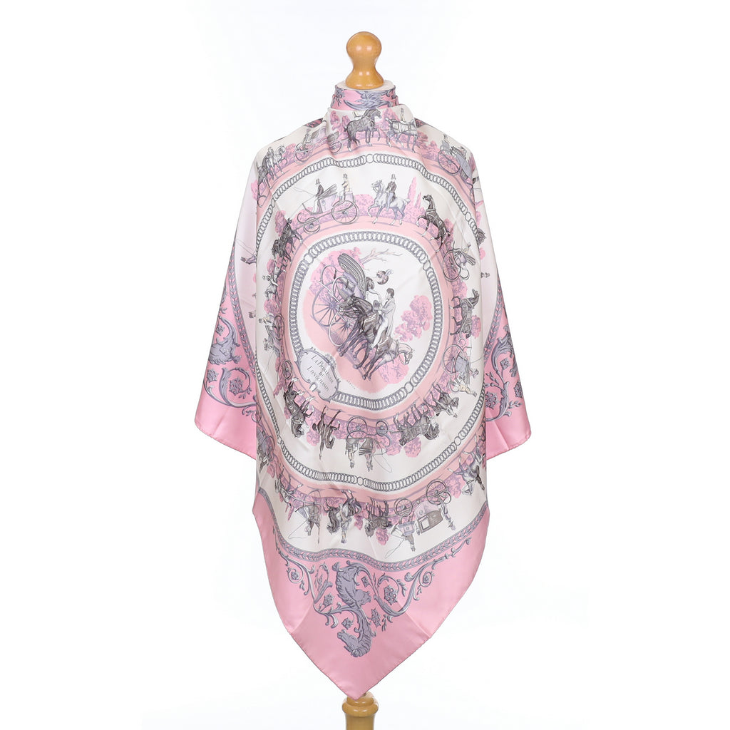 Pristine Hermès La Promenade de Longchamps Silk Scarf
