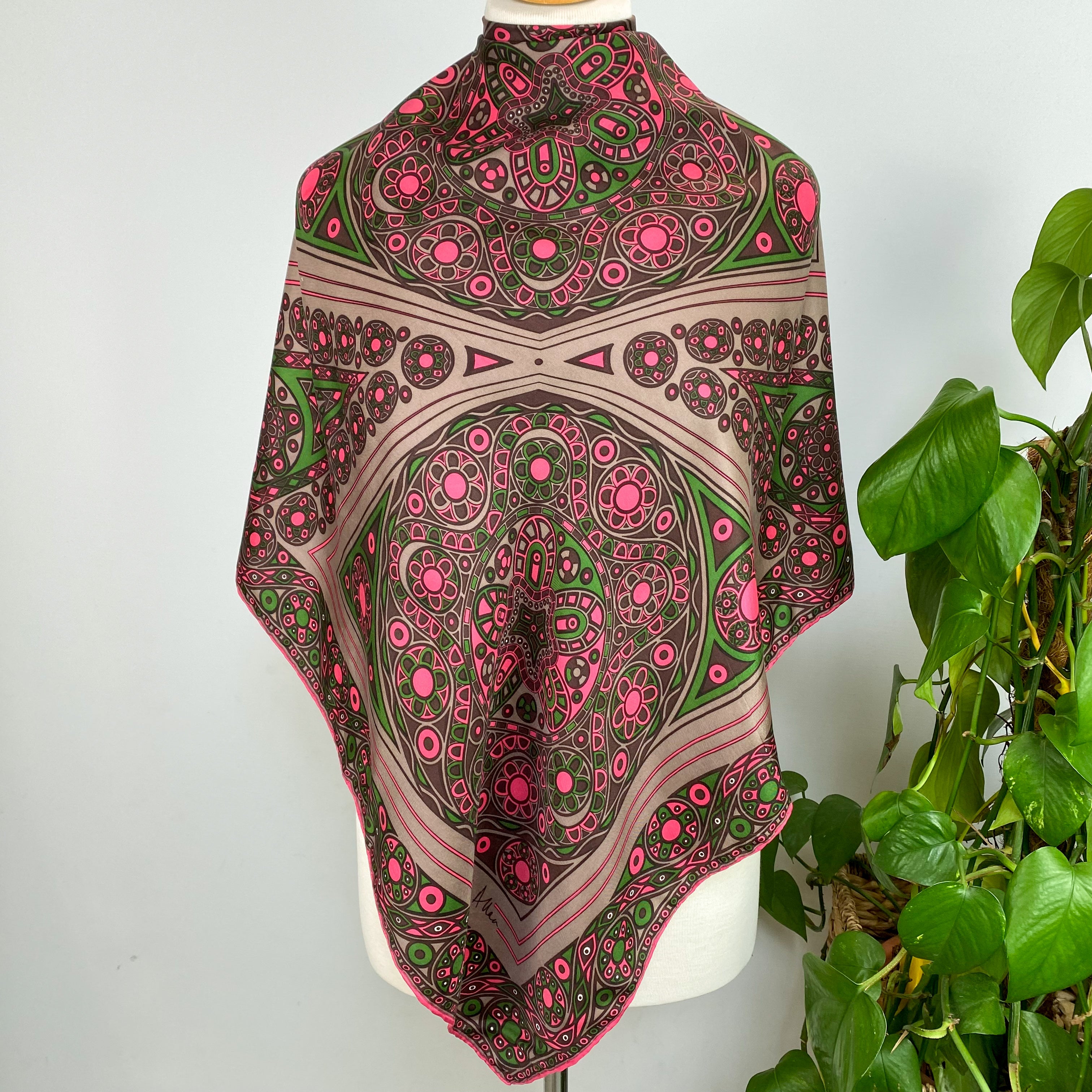 1970s Richard Allan Abstract Vintage Silk Scarf