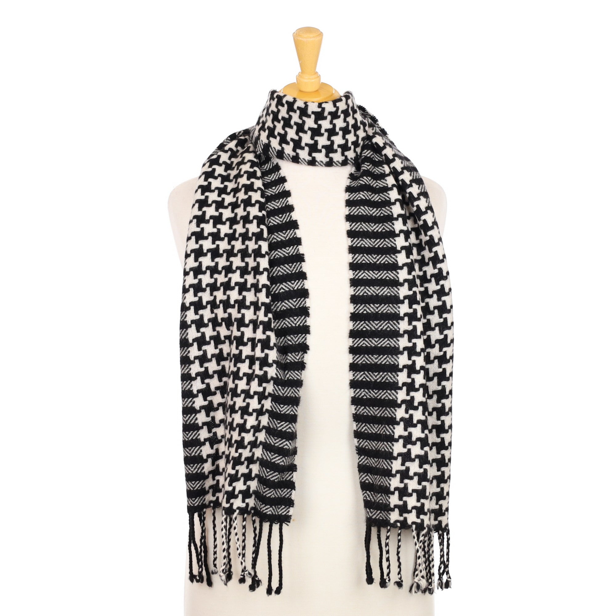 Black and Ivory Dog Tooth Woven Scarf