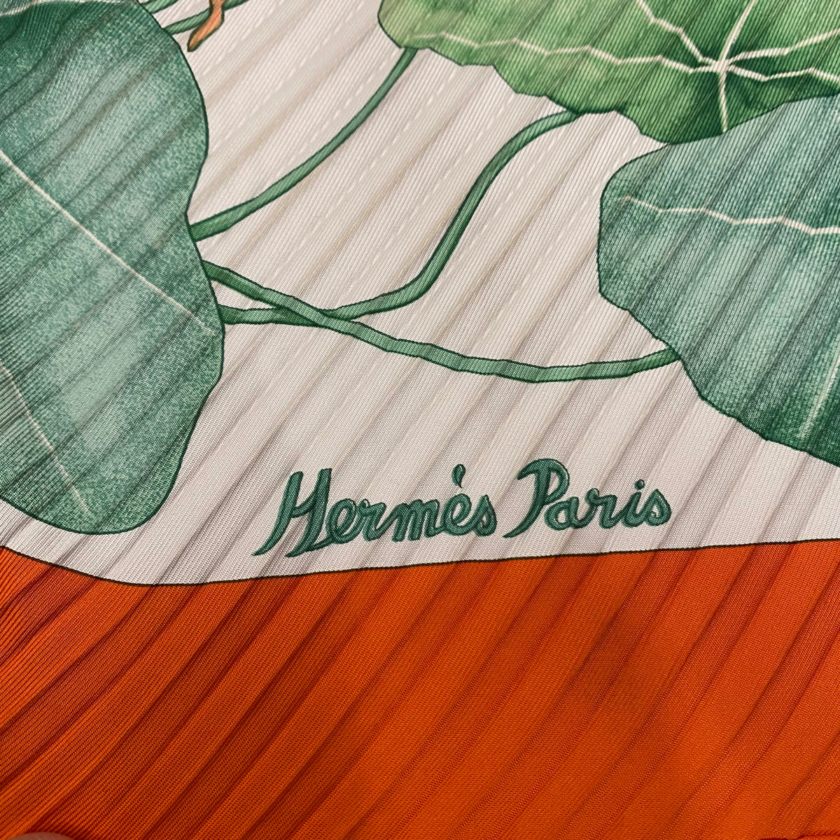 Pristine Hermès Les Capucines Silk Plisse Scarf
