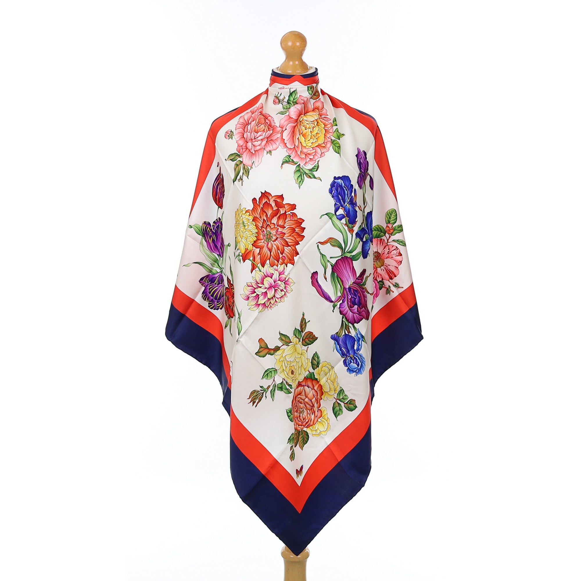 Brand New Gucci Floral Vintage Silk Scarf