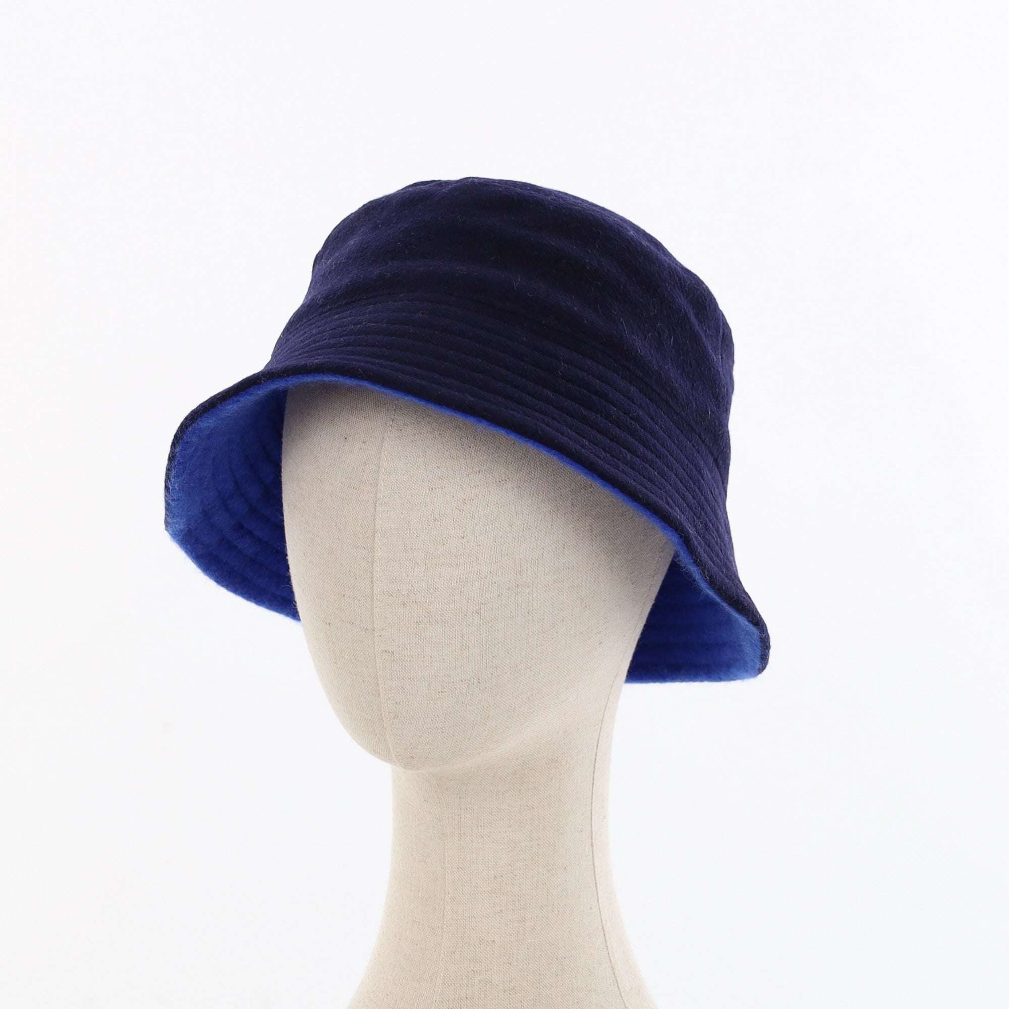 Unisex Electric Blue & Navy Reversible Cashmere Bucket Hat Men’s - M Women’s - L
