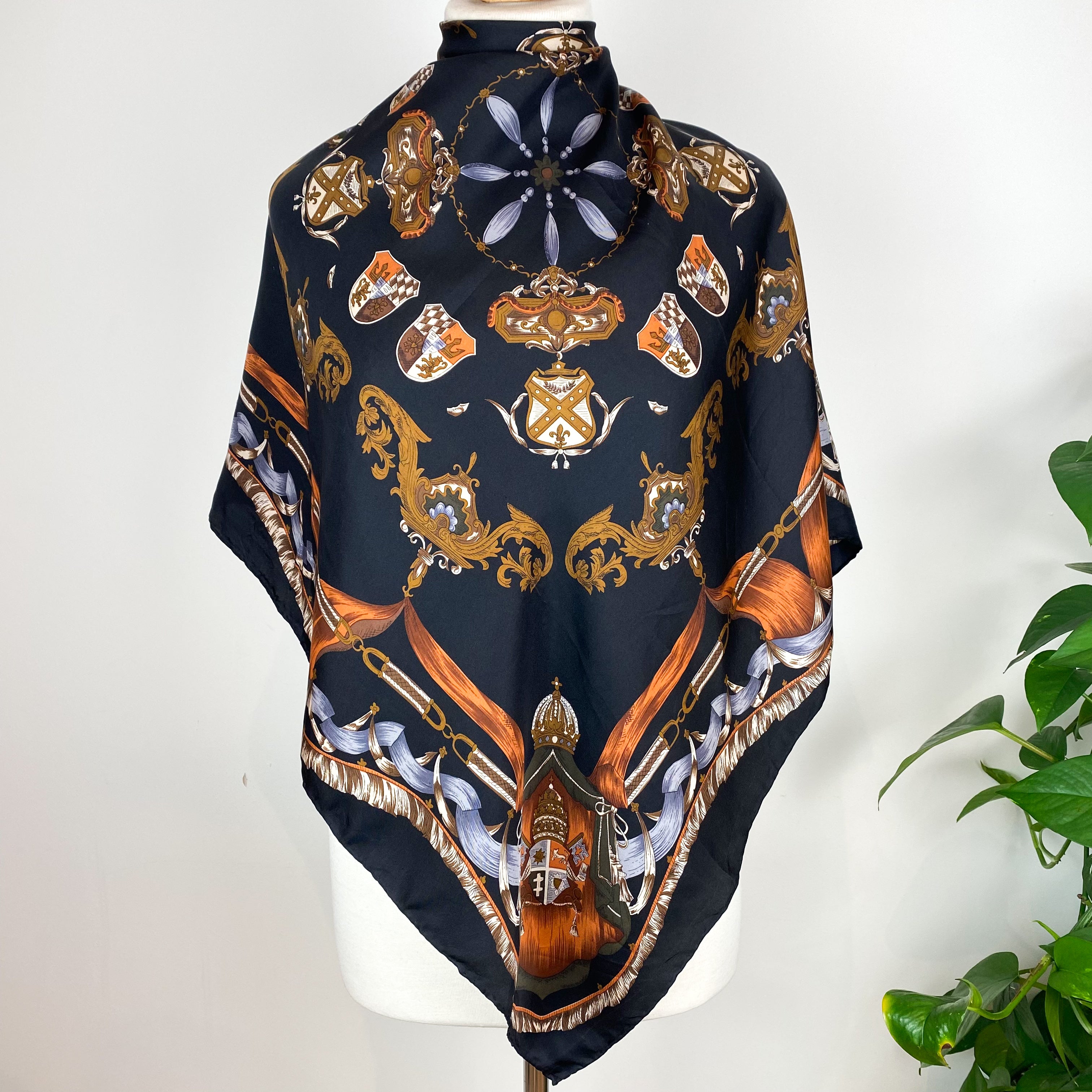 1970s Richard Allan Traditional Vintage Silk Scarf