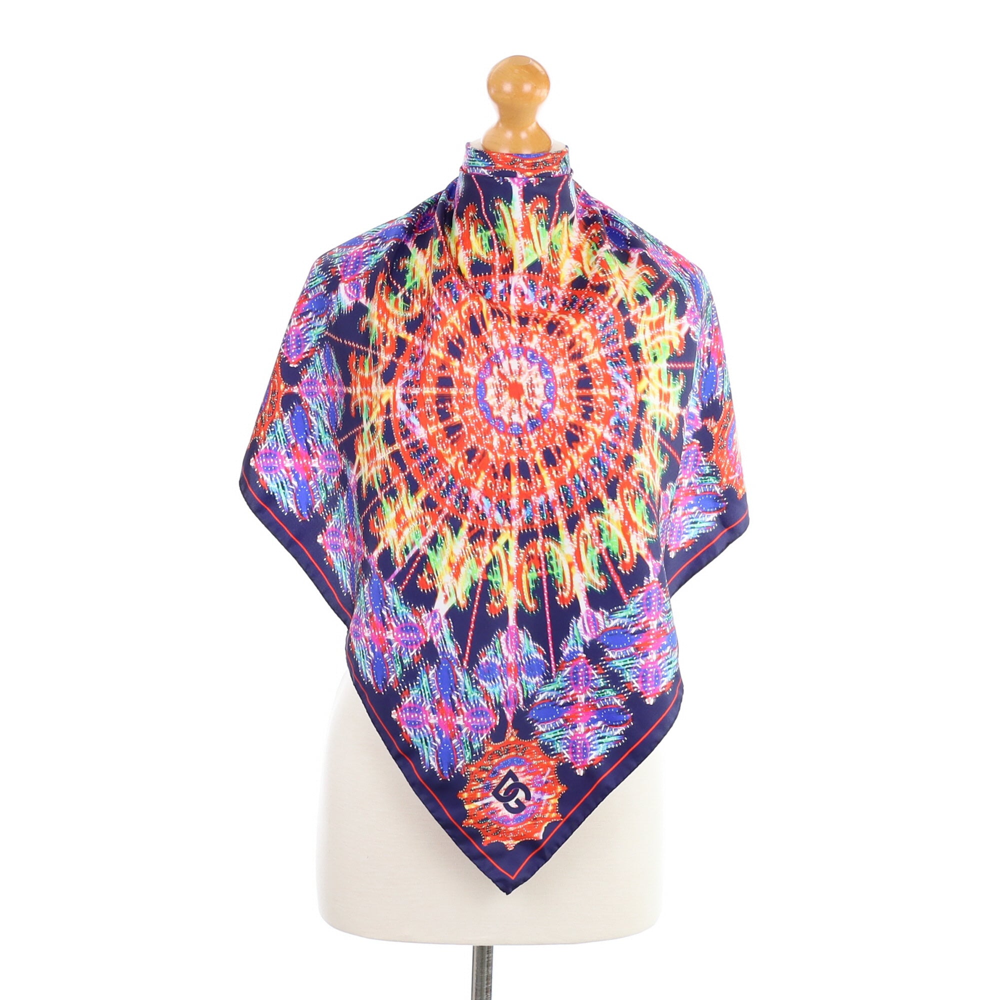 Excellent Dolce & Gabbana Small Silk Scarf
