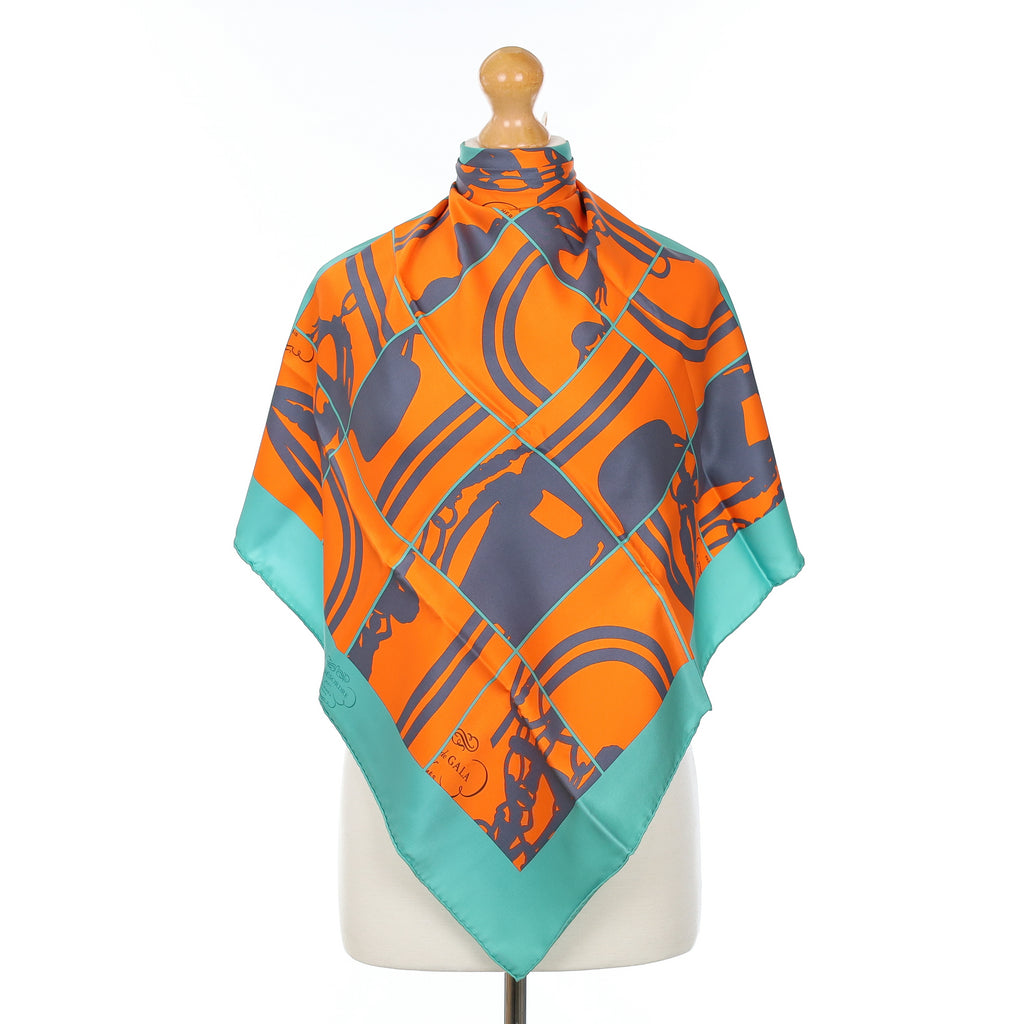Brand New Boxed Hermès En Désordre Silk Scarf