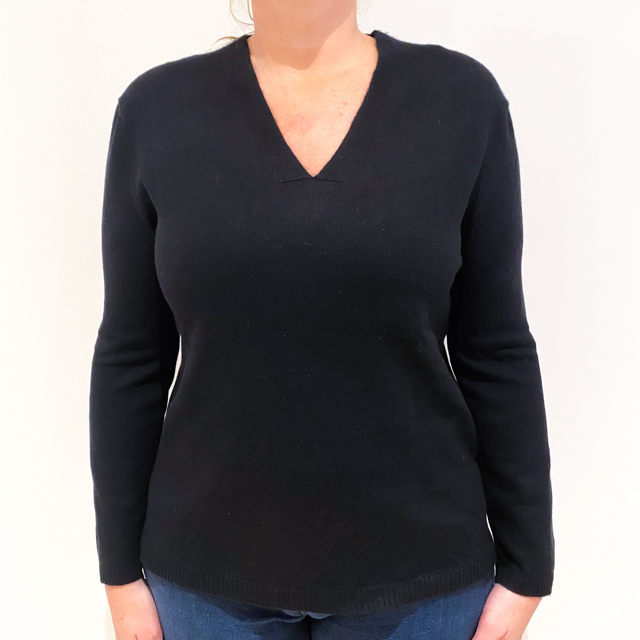 Black Cashmere V-Neck Jumper Large